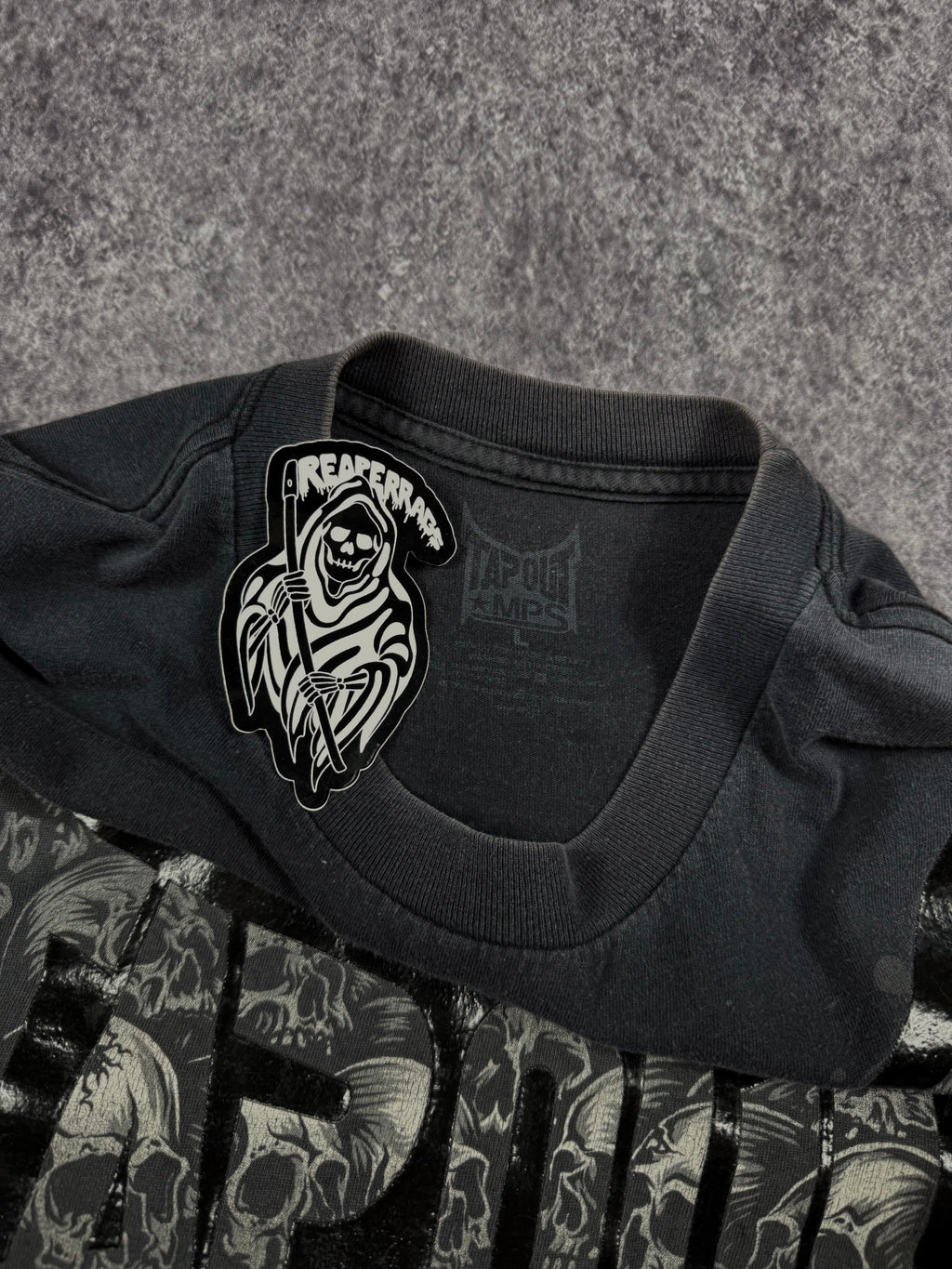 (rare) 2000s tapout shirt (L)