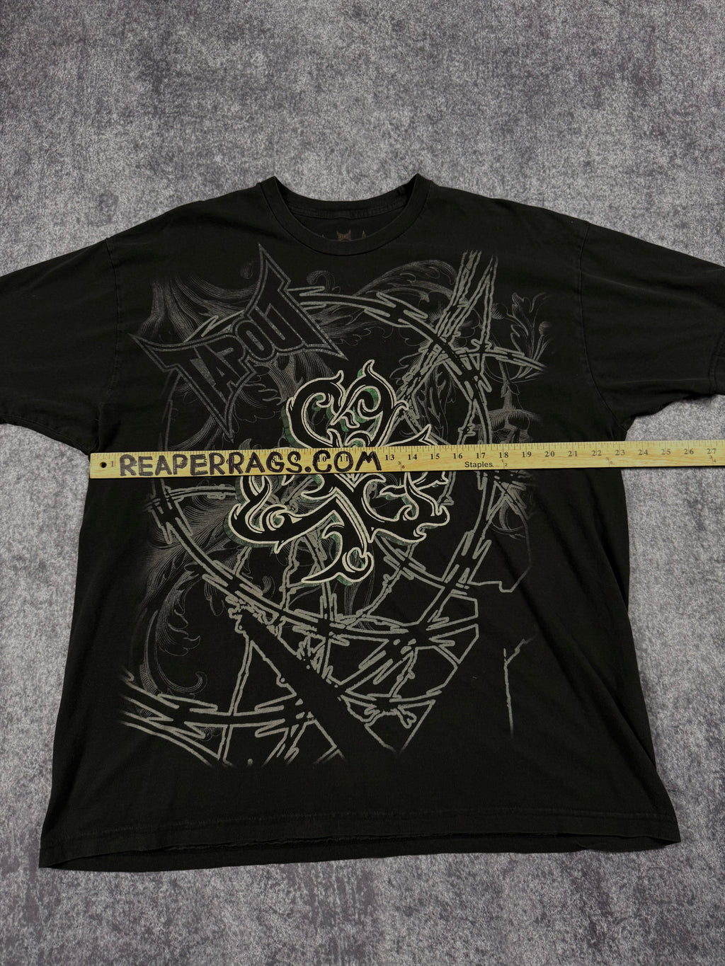 (rare) 2000s tapout signature series shirt (XL)