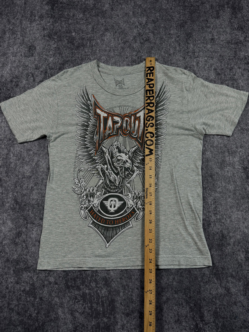 2000s tapout shirt (S)