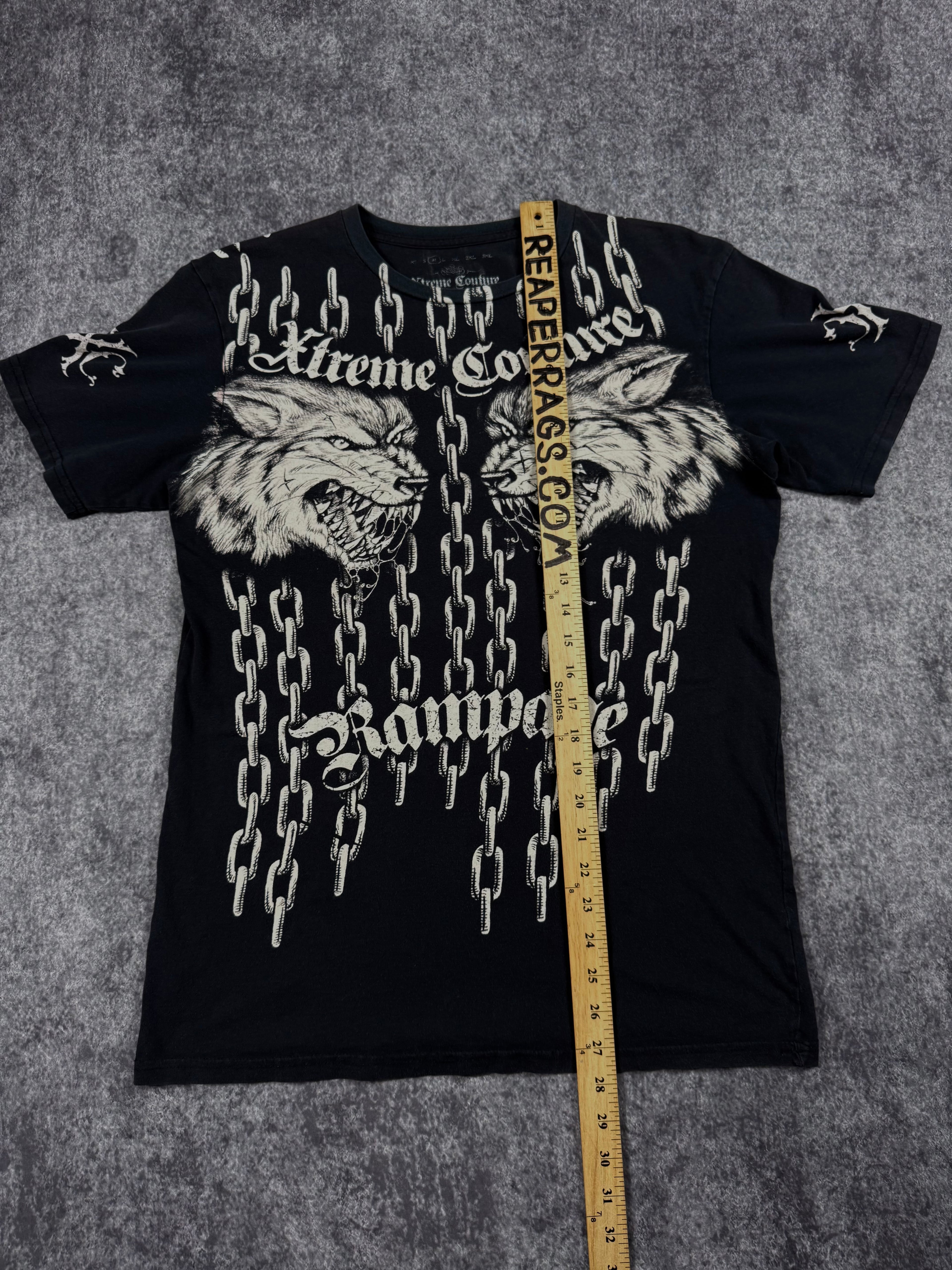 (rare) 2000s xtreme couture x quintin jackson shirt (M)
