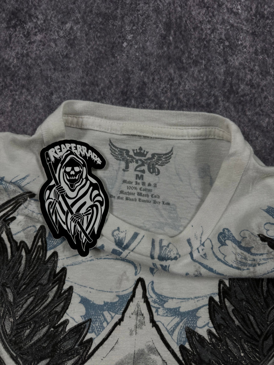 (rare) 2000s royalty shirt (M)