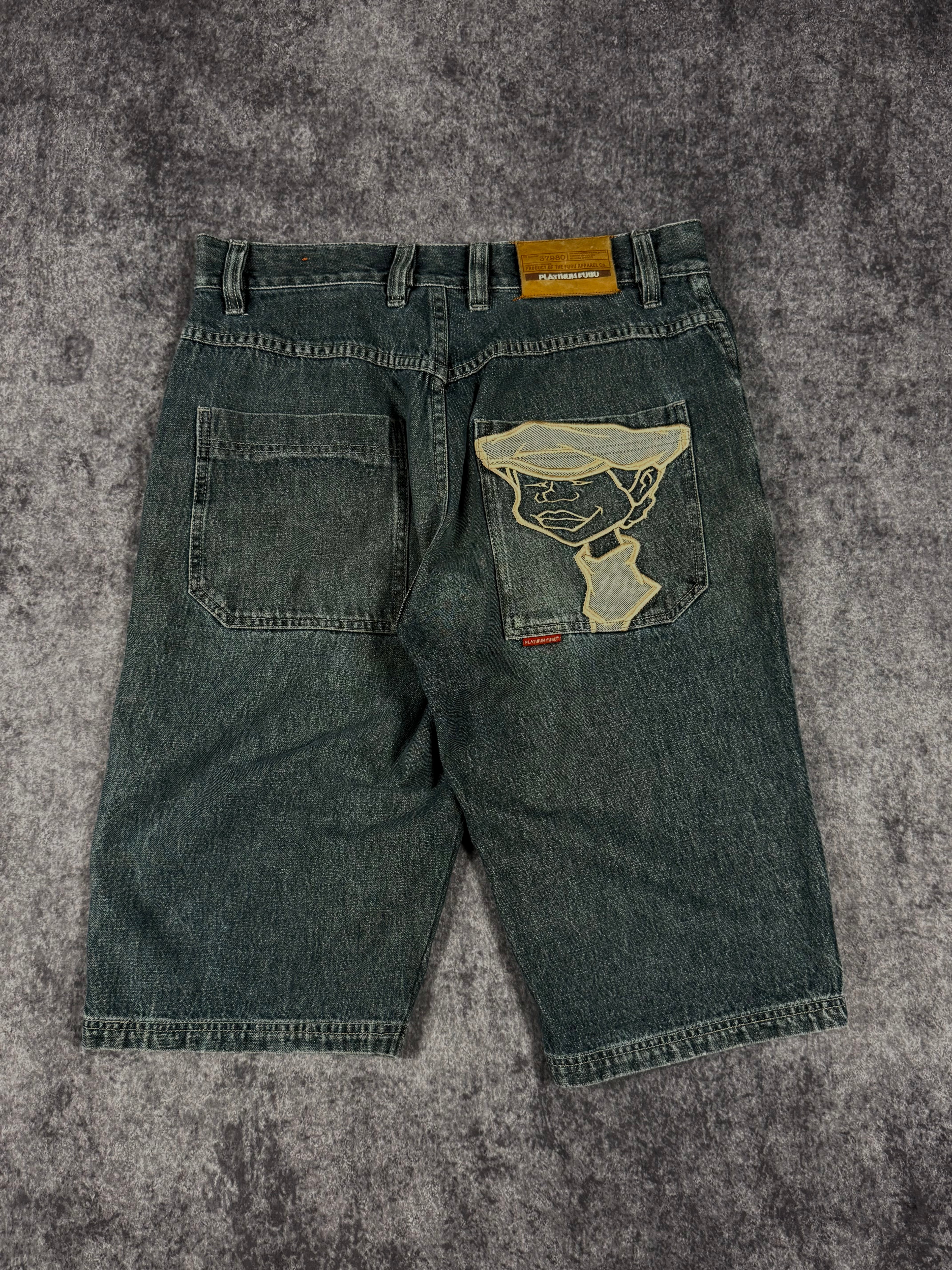 (rare) 2000s platinum fubu jorts (32)