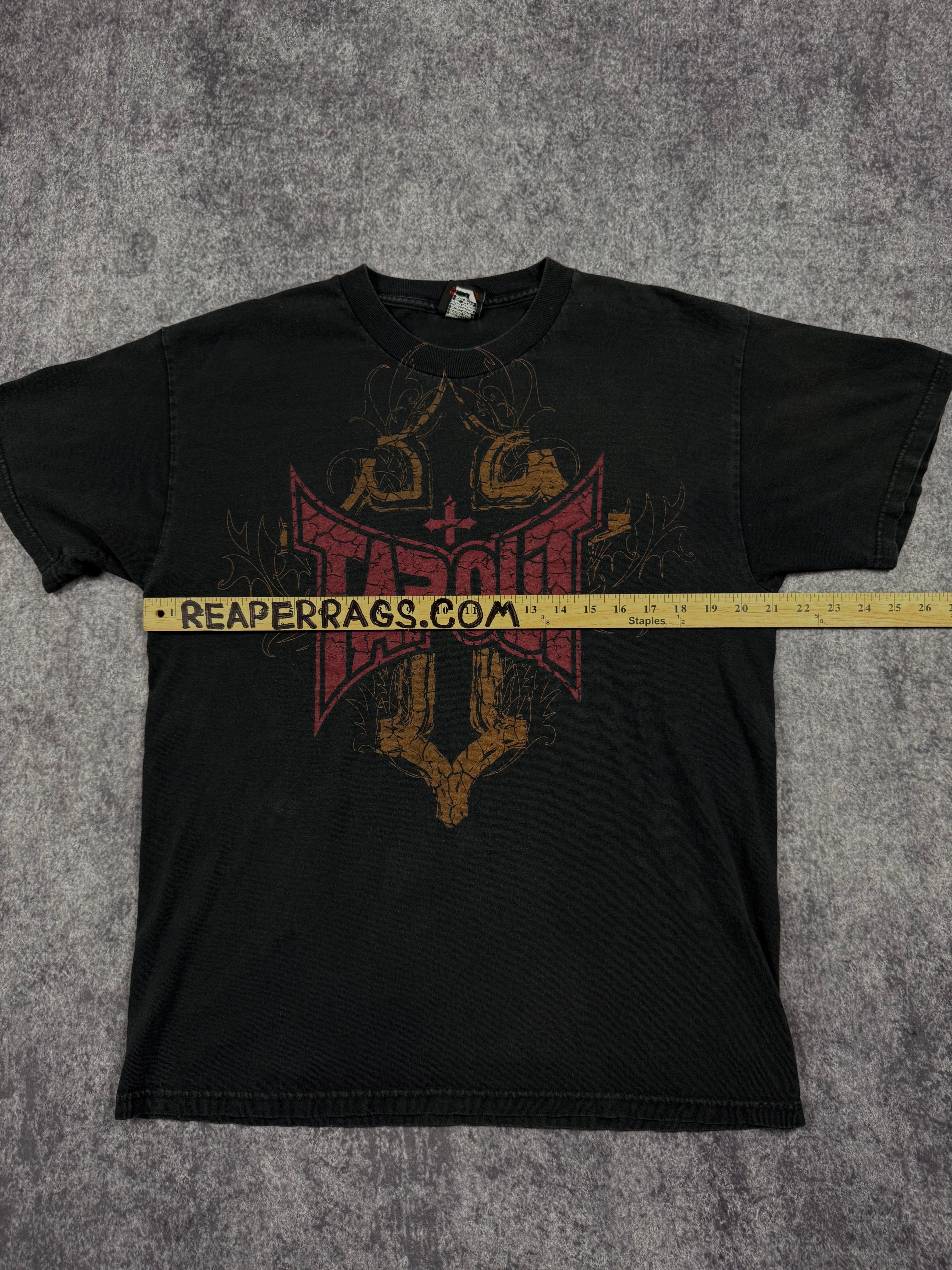 (rare) 2000s tapout shirt (L)