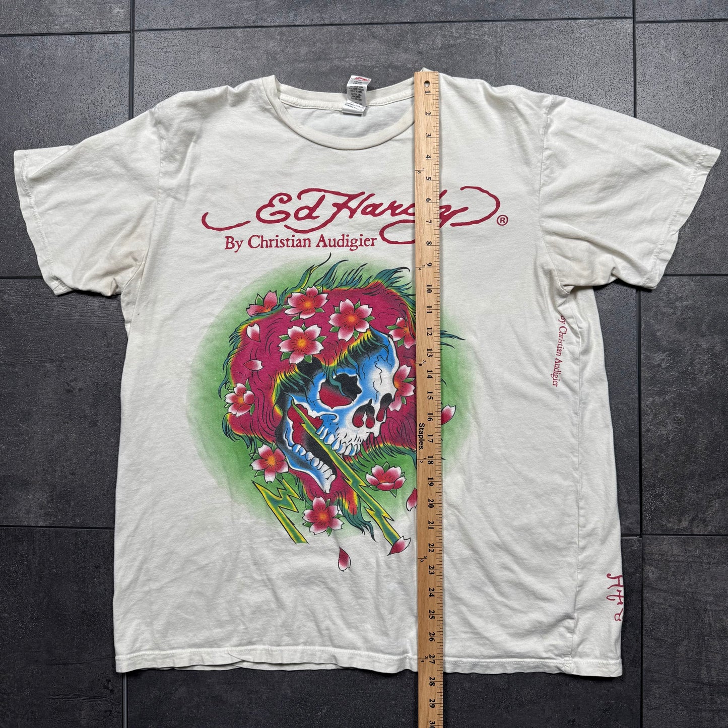 Ed Hardy Y2K Skull Tshirt (L)