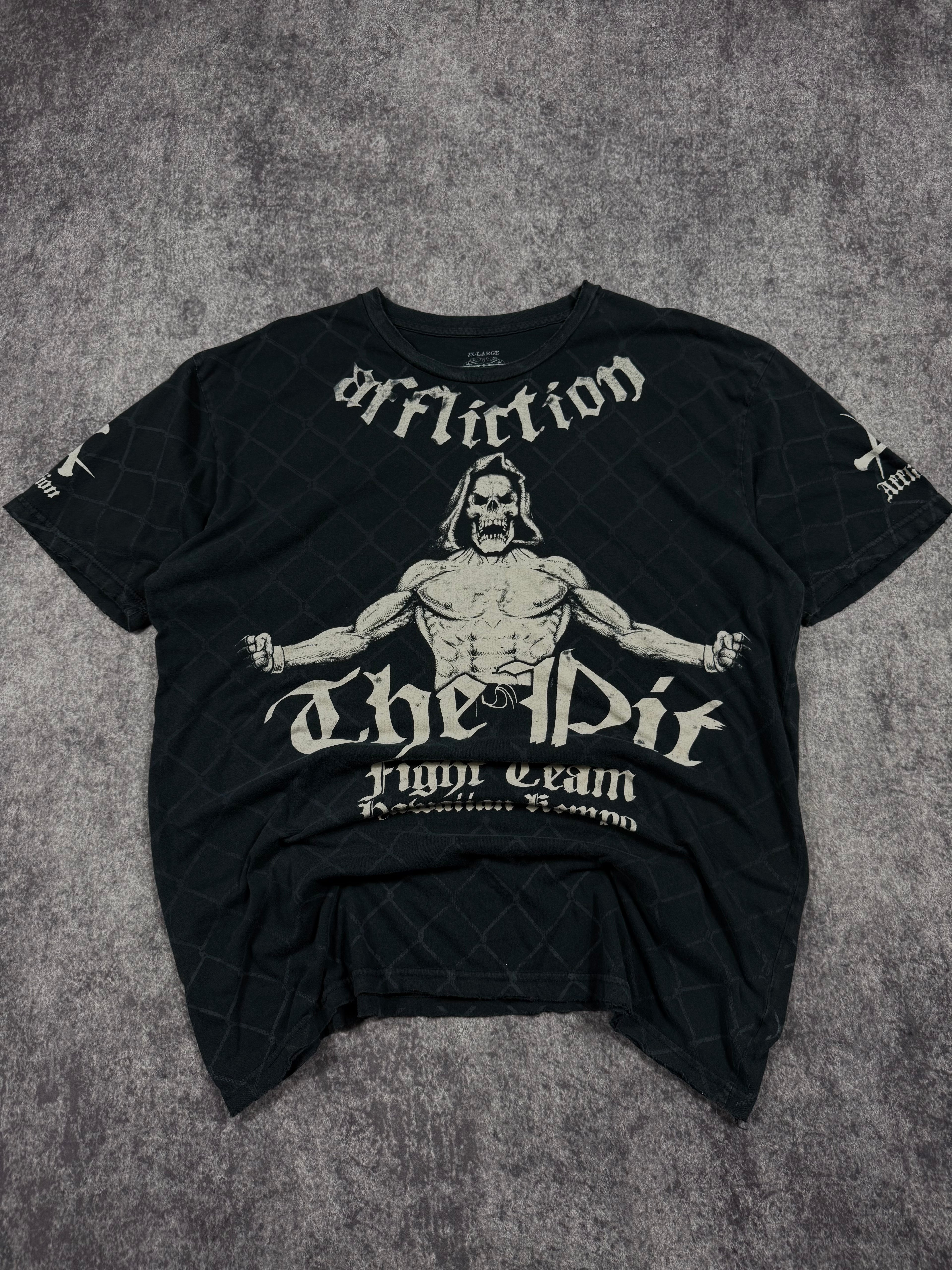 (rare) 2000s affliction x the pit shirt (XXL)