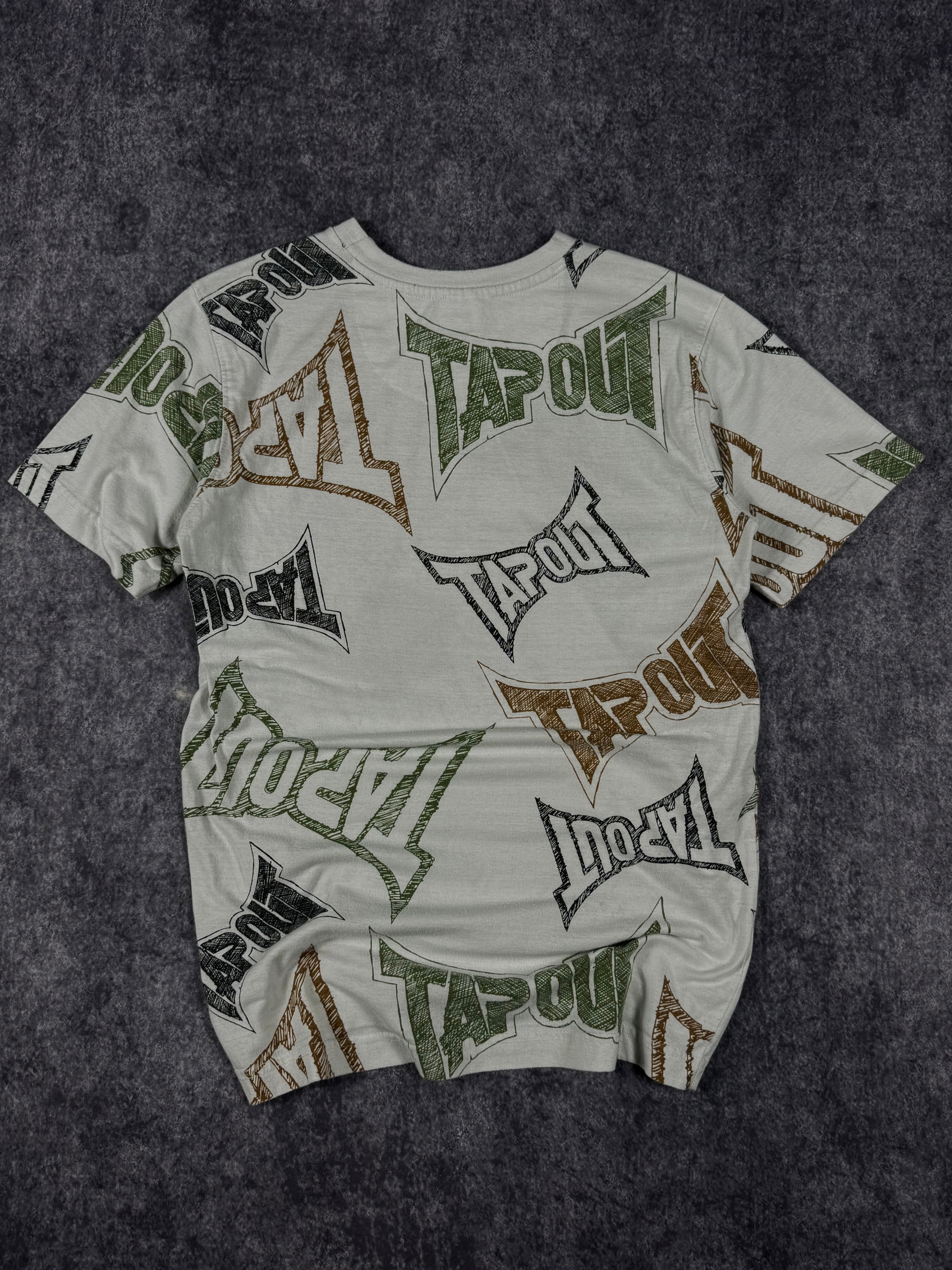 2000s tapout shirt (S)