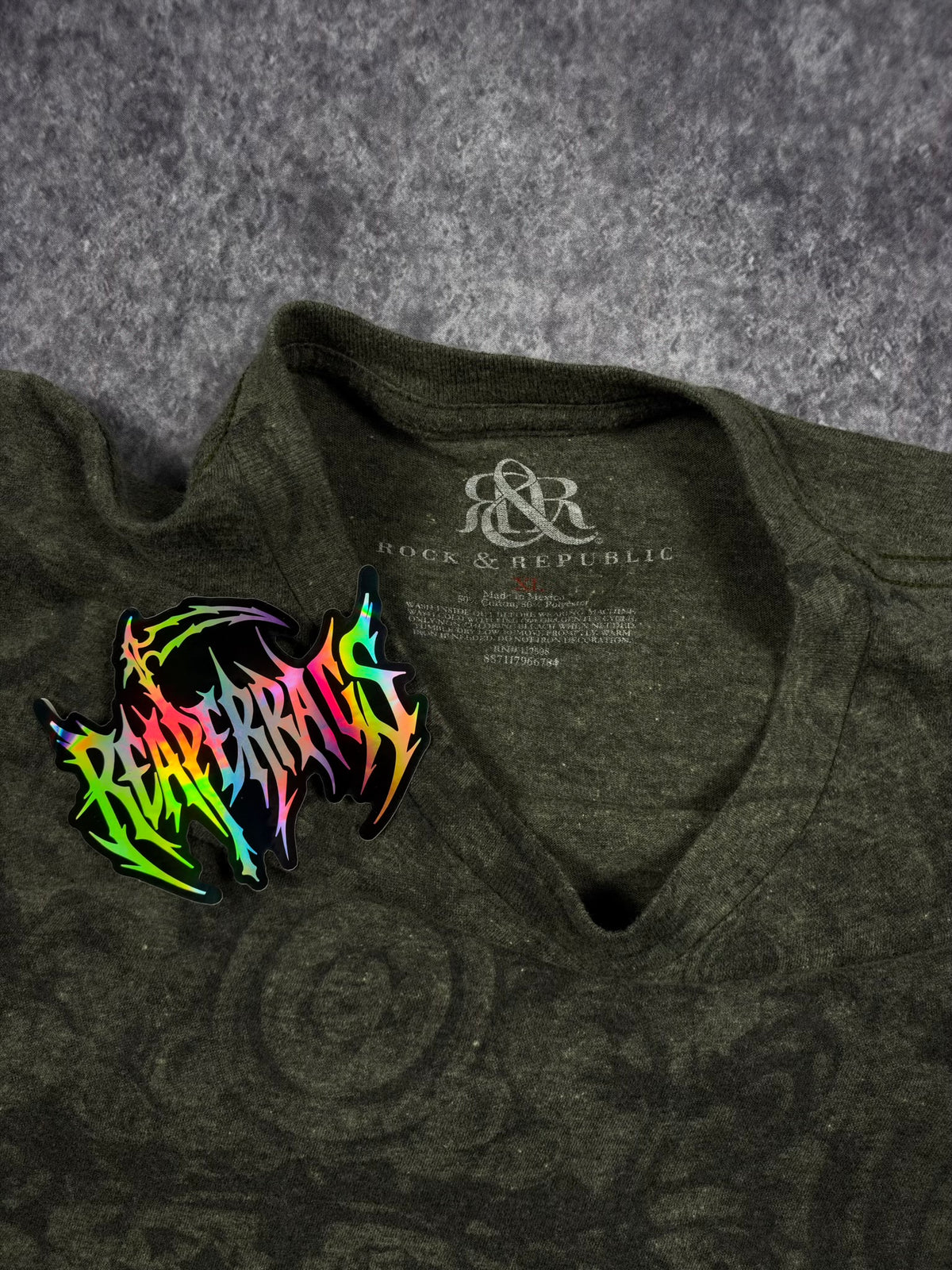 2000s ROCK REPUBLIC SHIRT (XL)