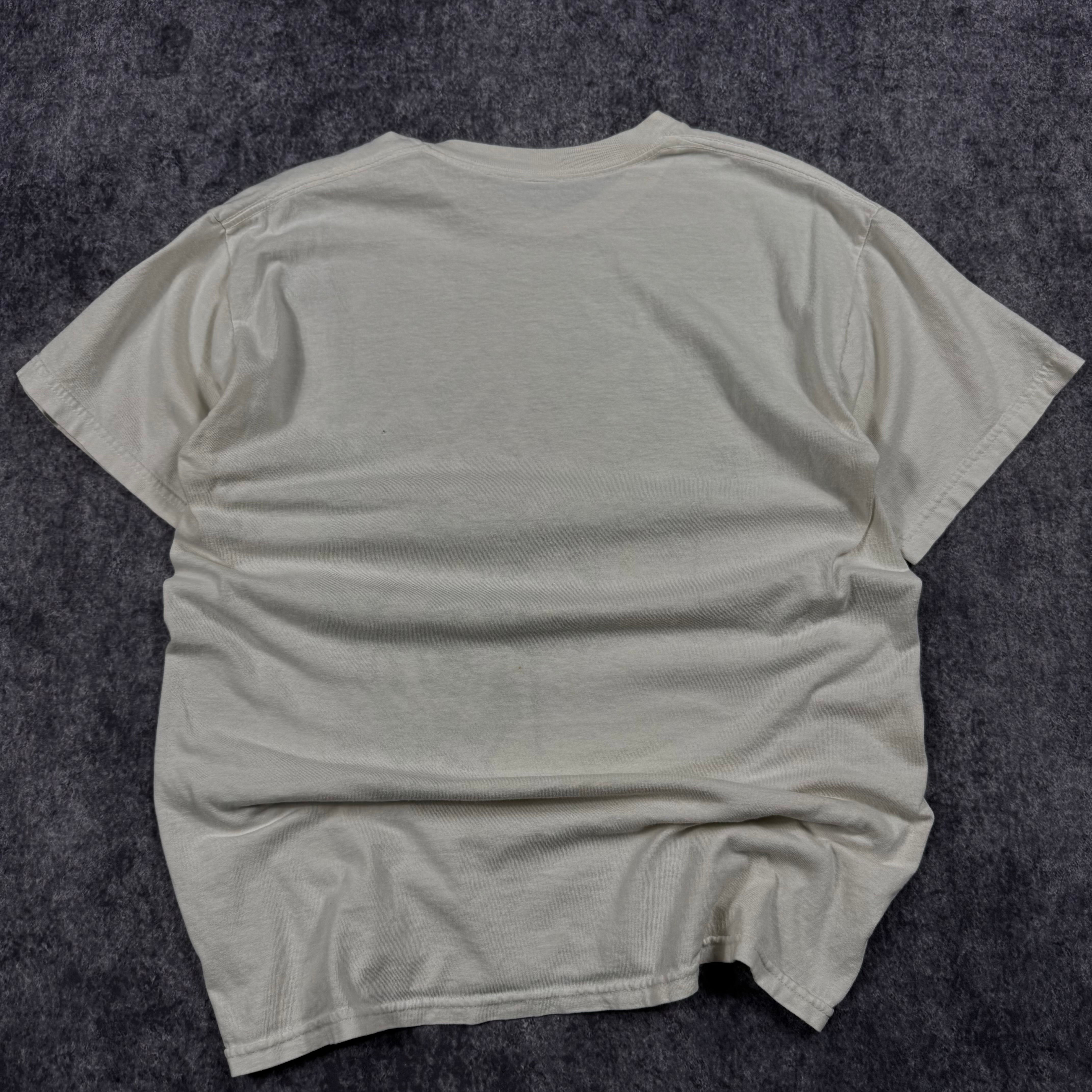 2000s winged star shirt (S)