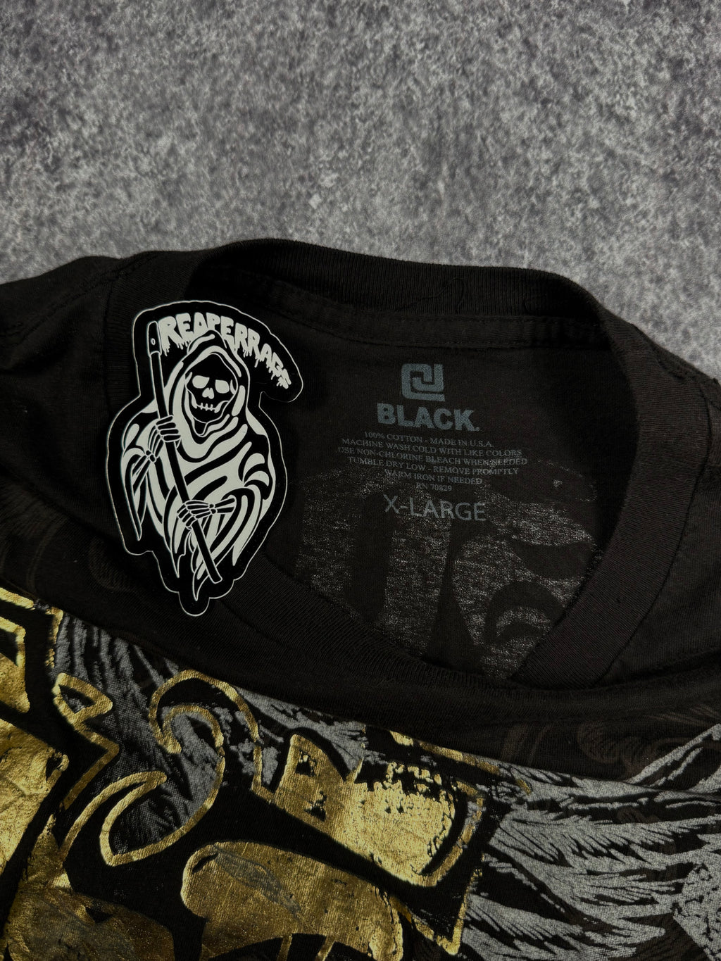 (rare) 2000s black chrome shirt (L)