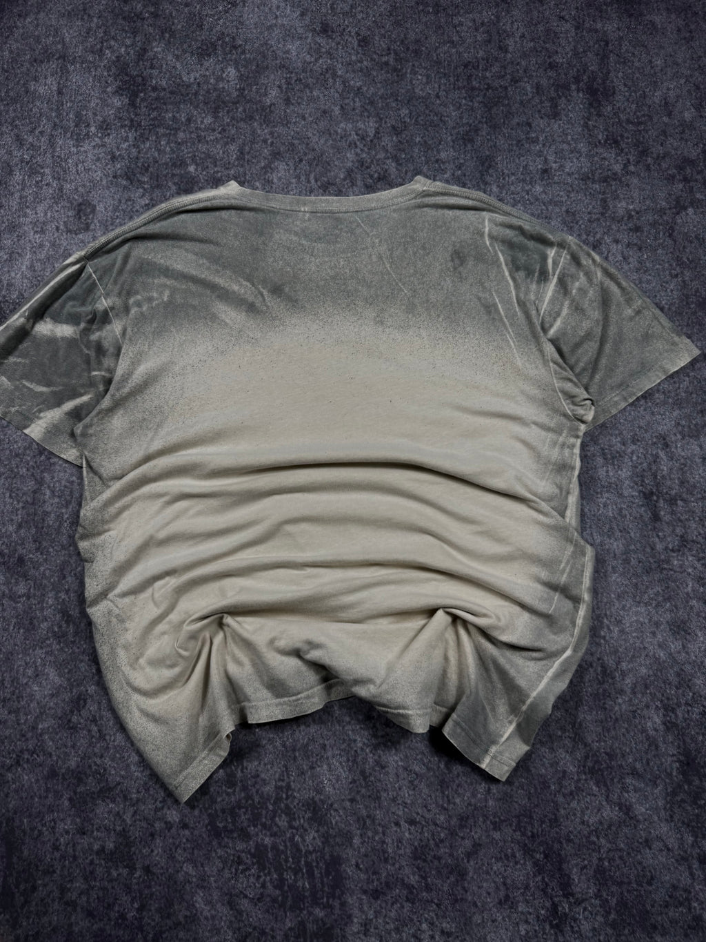 (rare) 2000s helix shirt (XL)