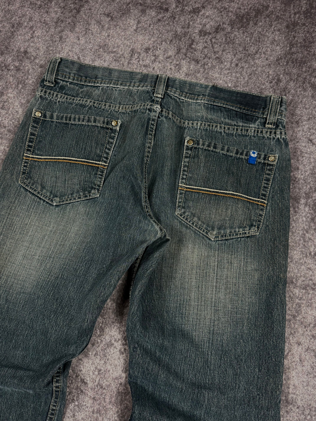 2000s southpole blue tab jeans (34x28)