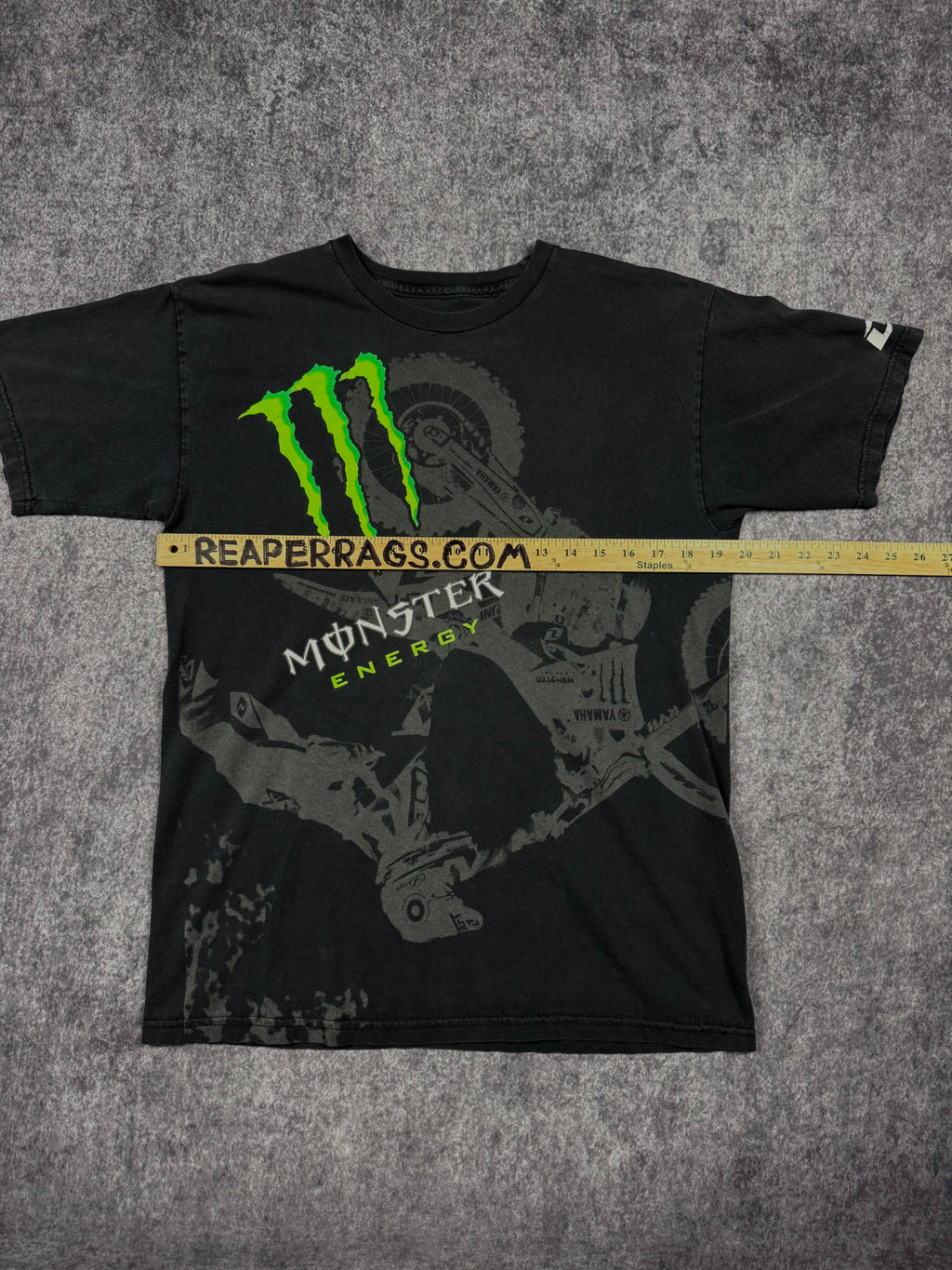 2000s monster energy shirt (M)