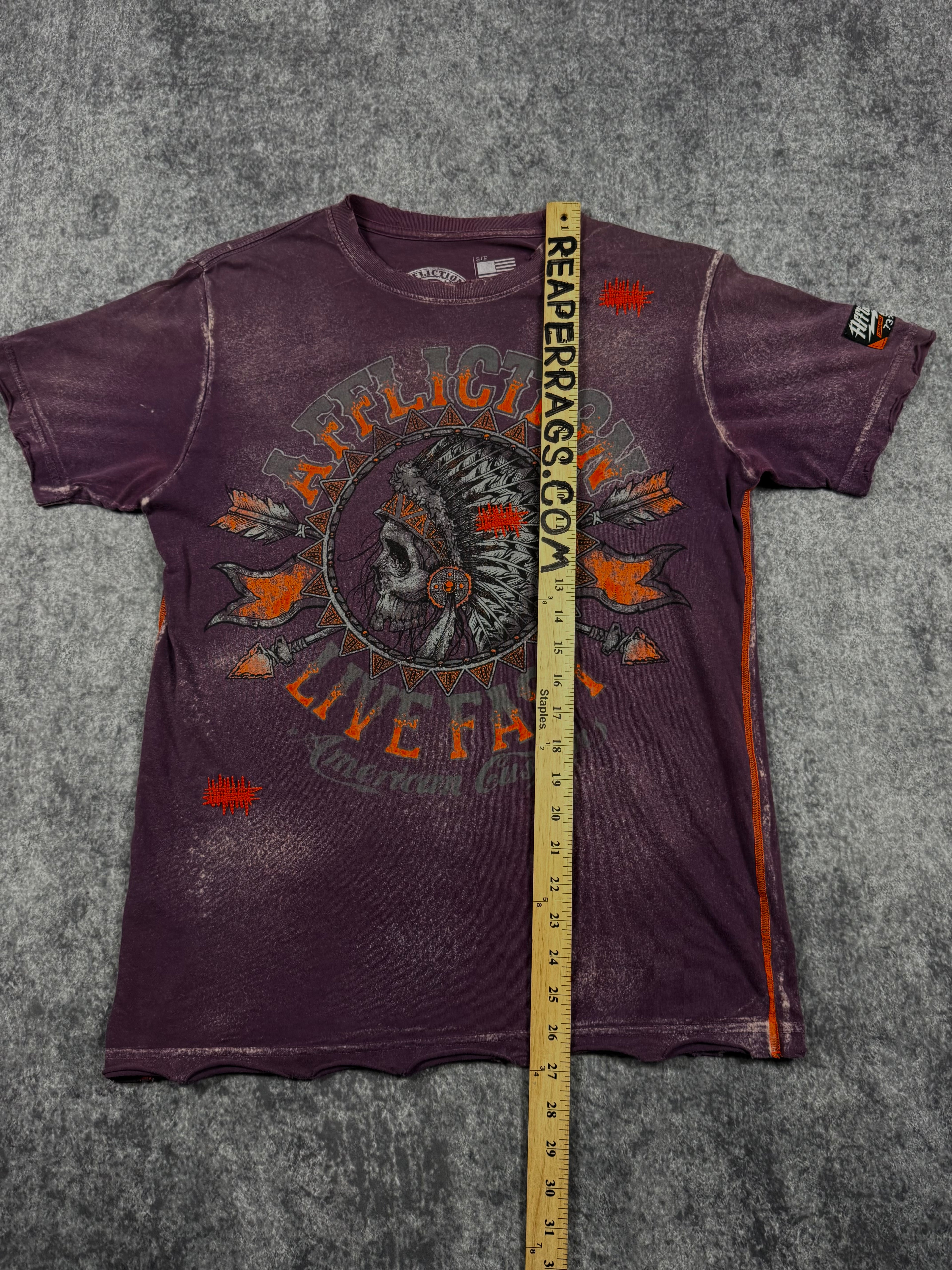2000s affliction shirt (S)