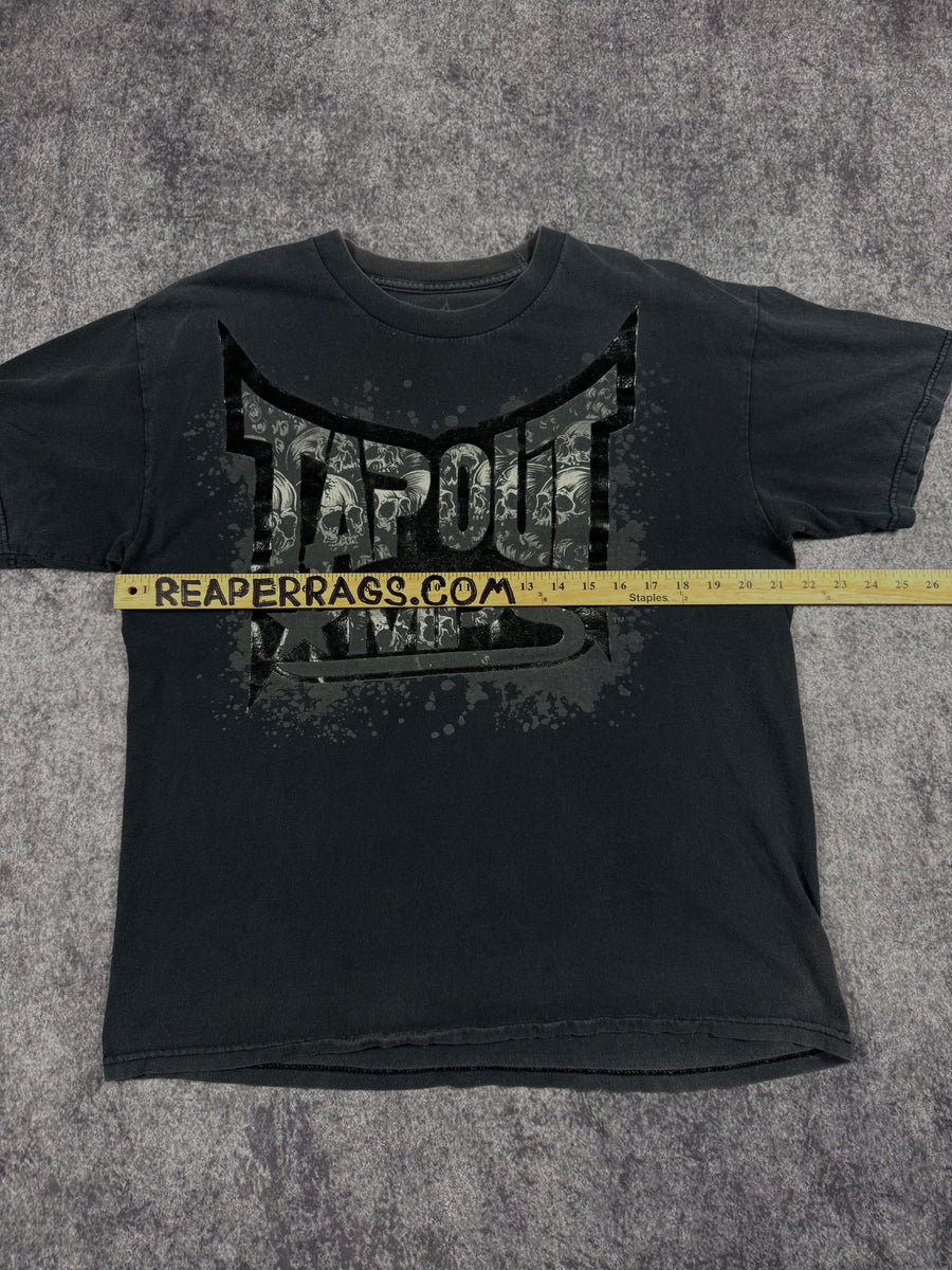 (rare) 2000s tapout shirt (L)