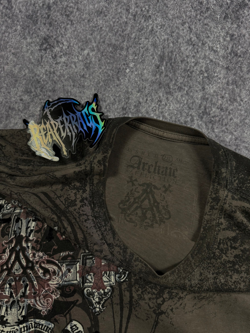 (rare) 2000s archaic x affliction shirt (XL)
