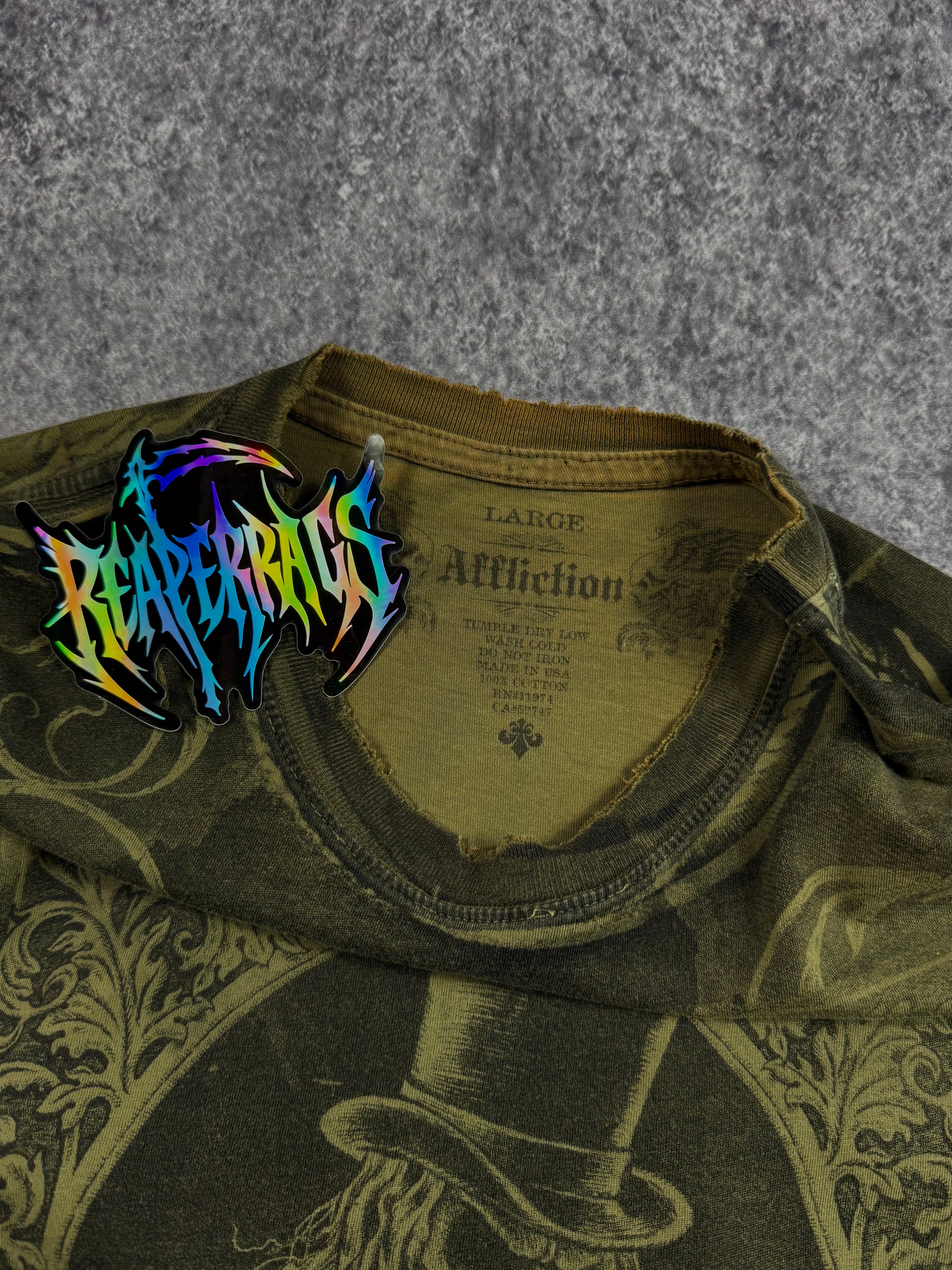 (rare) 2000s affliction x aficionados shirt (L)