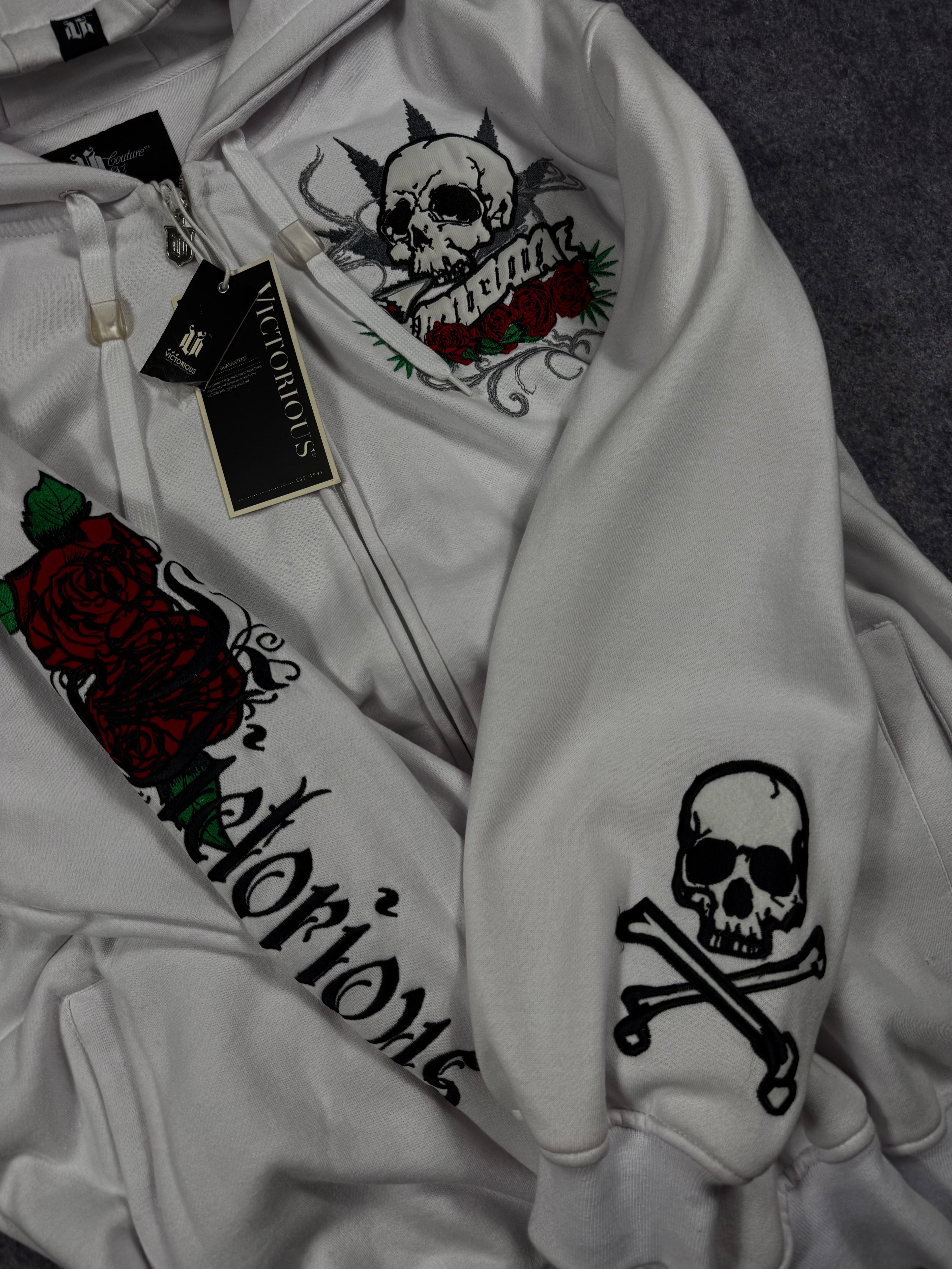 (rare) deadstock 2000s victorious hoodie (XL)