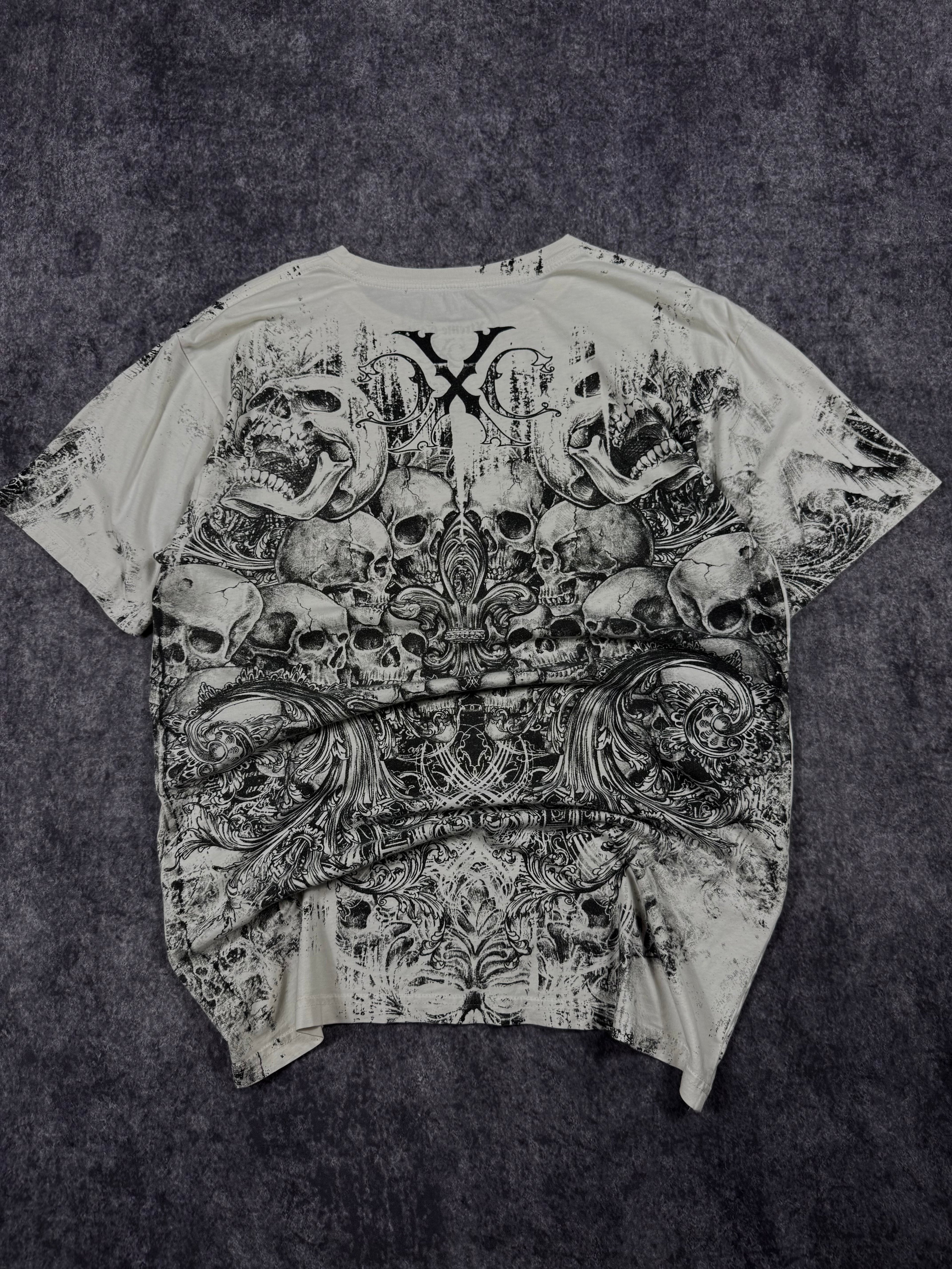 (rare) 2000s xtreme couture shirt (M)
