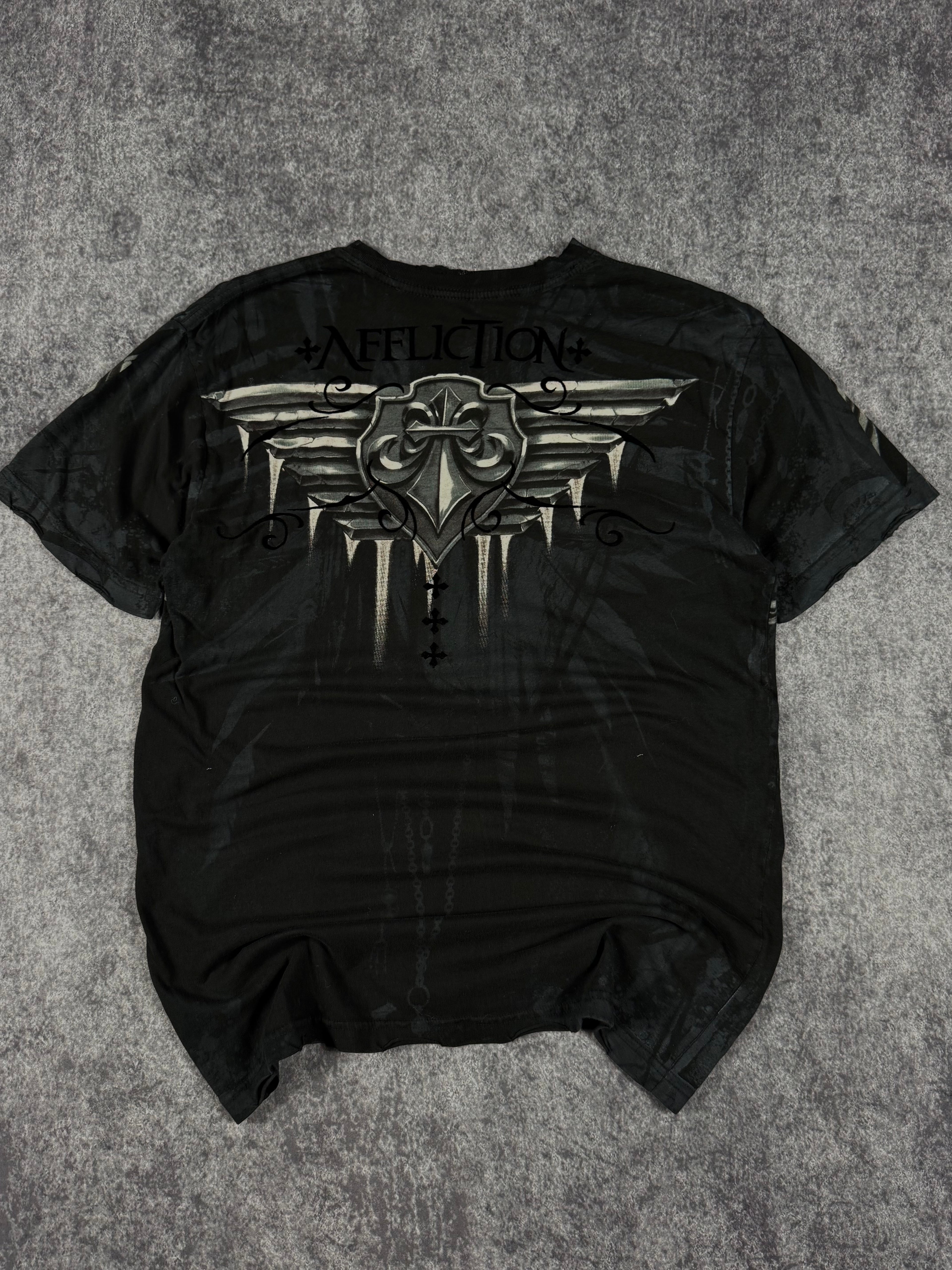(rare) 2000s affliction shirt (S)