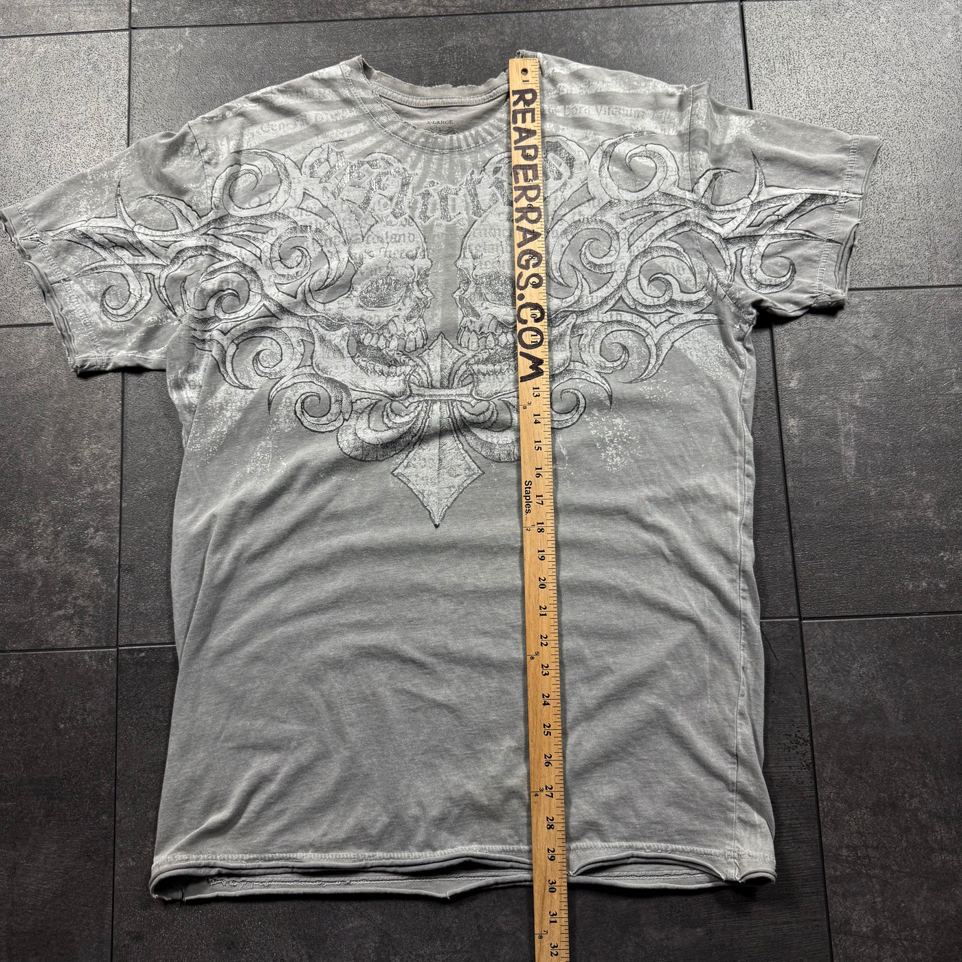 (rare) 2000s Affliction x Tim Sylvia Shirt (L)