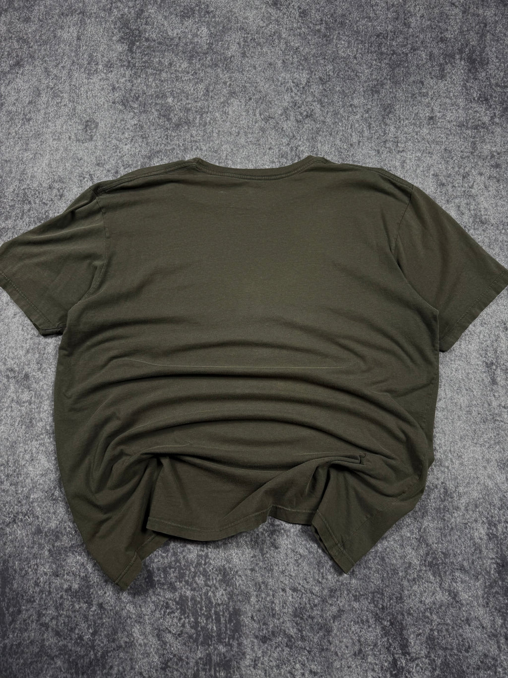 (rare) 2000s archiac shirt (XL)