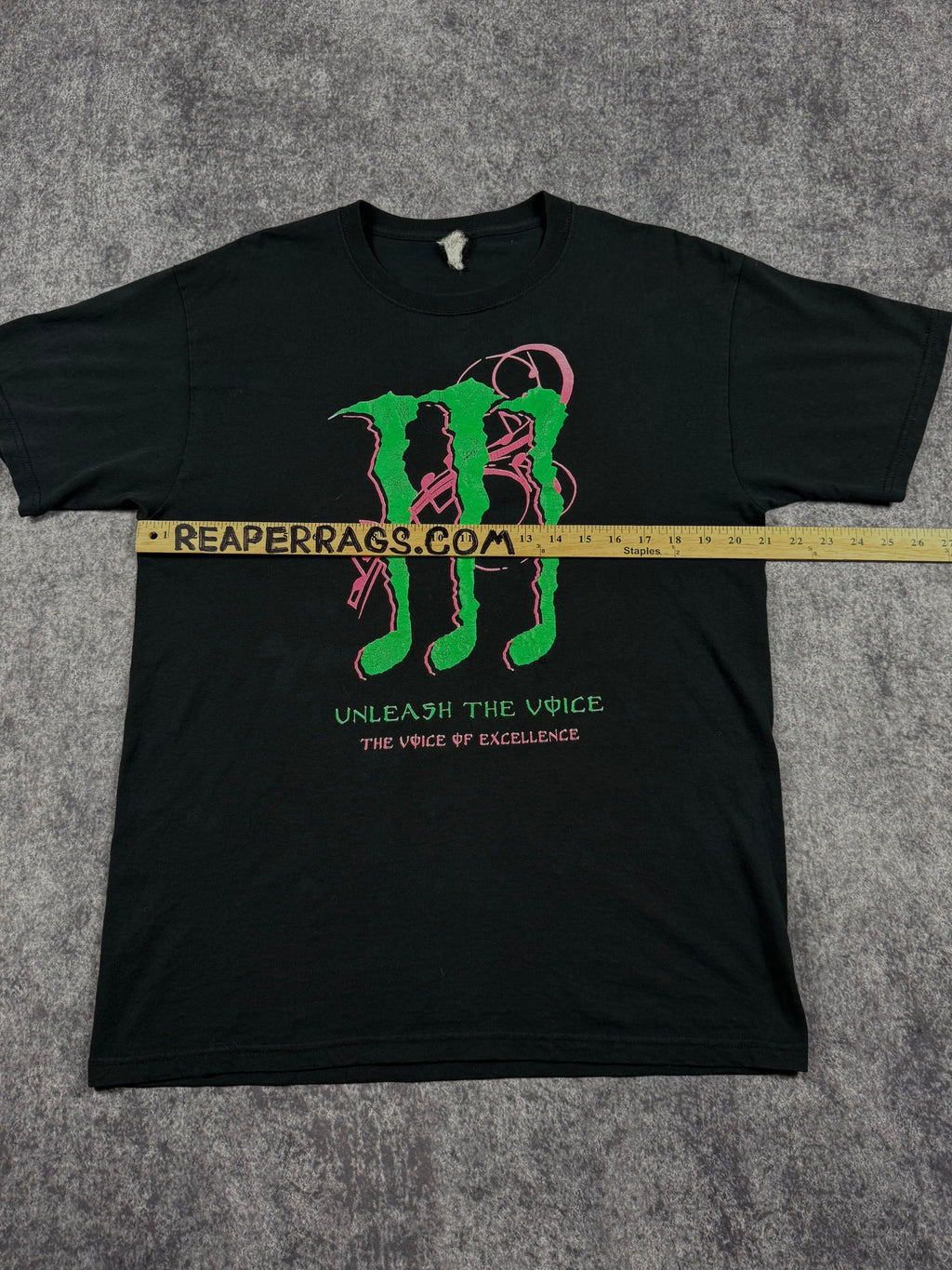 2000s monster energy bootleg shirt (L)