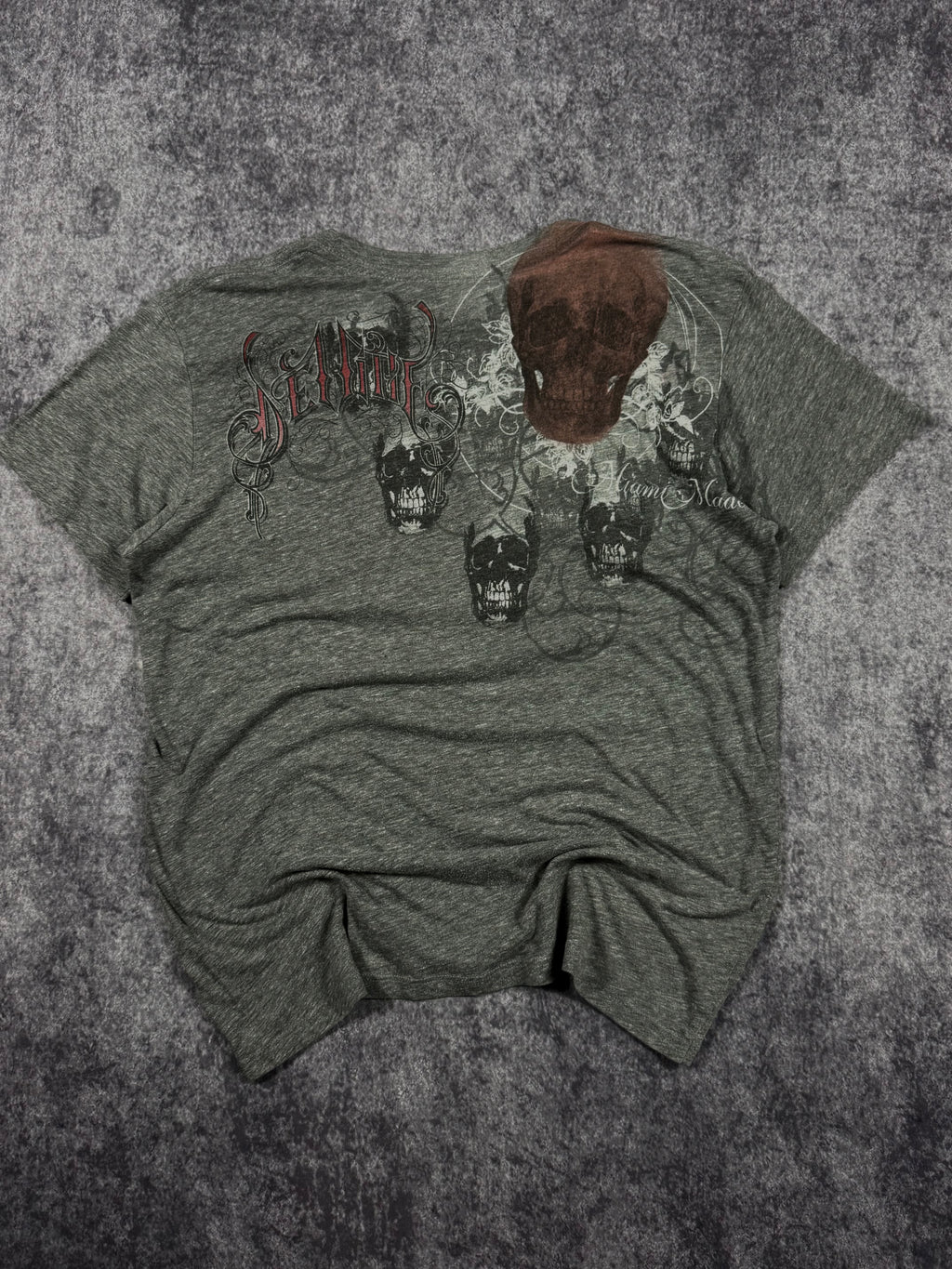 2000s miami ink shirt (M)