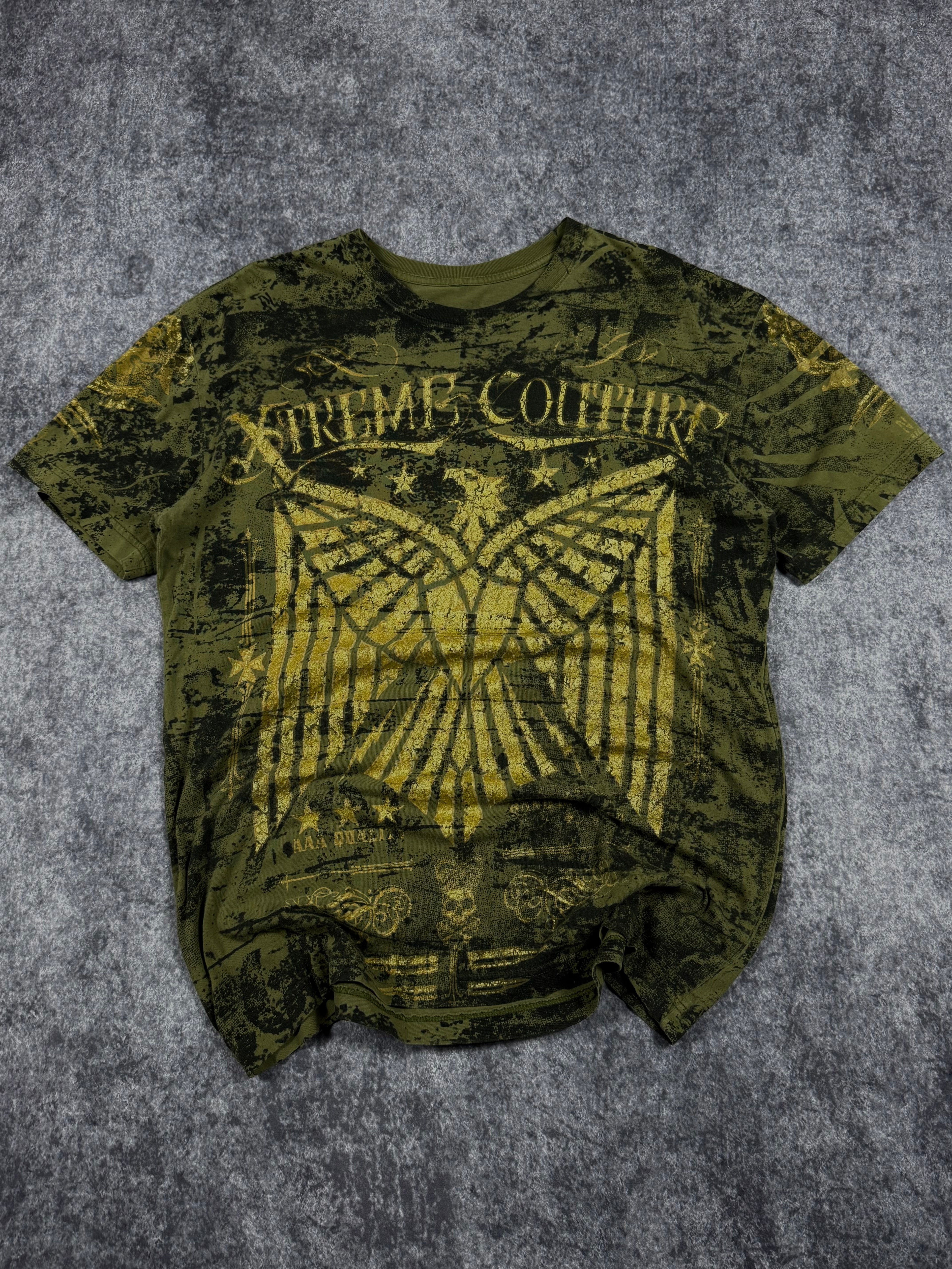 2000s xtreme couture shirt (L)