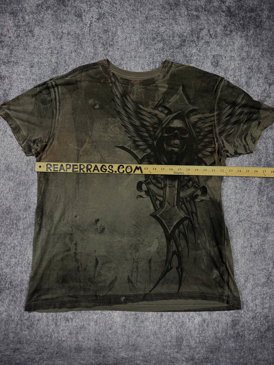 (rare) 2000s xtreme couture shirt (L)