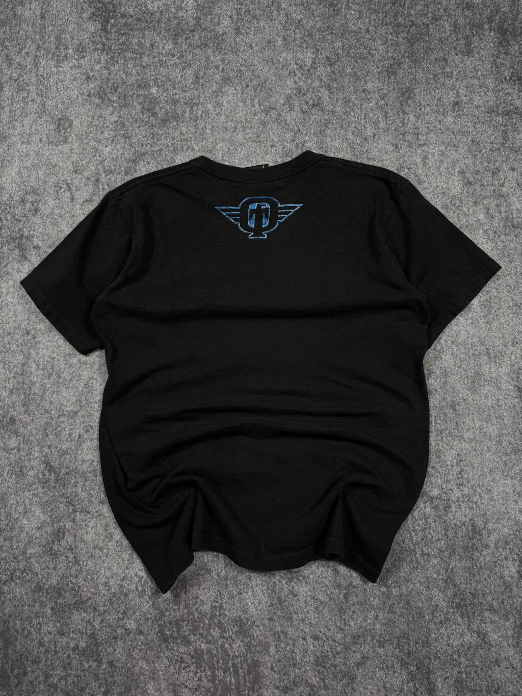 (rare) 2000s tapout shirt (S)