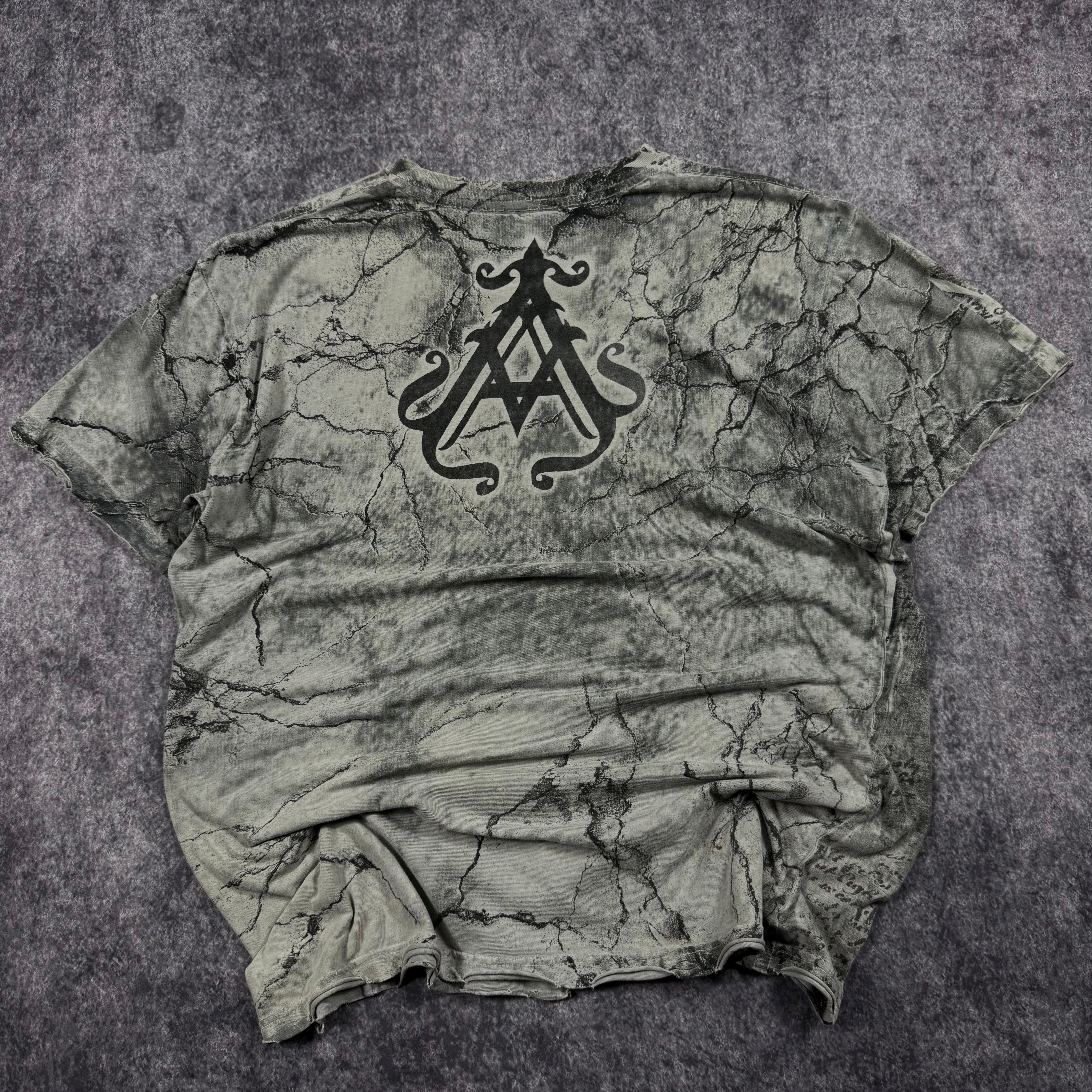(rare) 2000s archiac shirt (L)