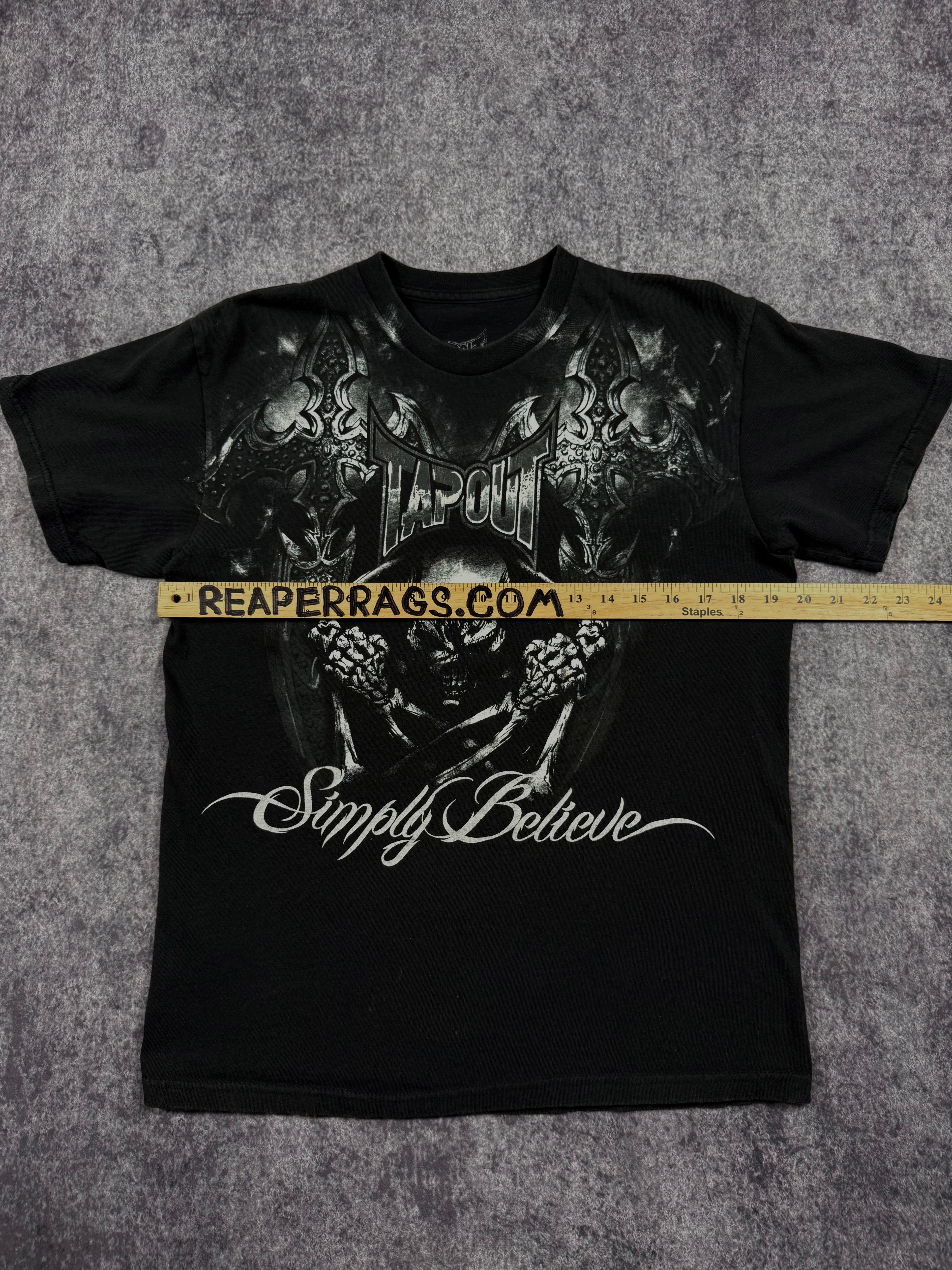 (rare) 2000s tapout shirt (M)