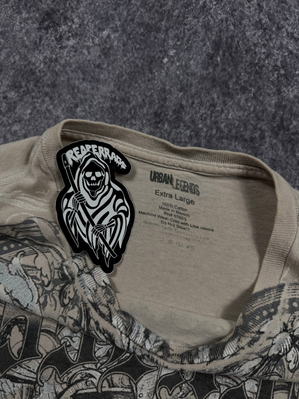 2000s urban legends shirt (XL)