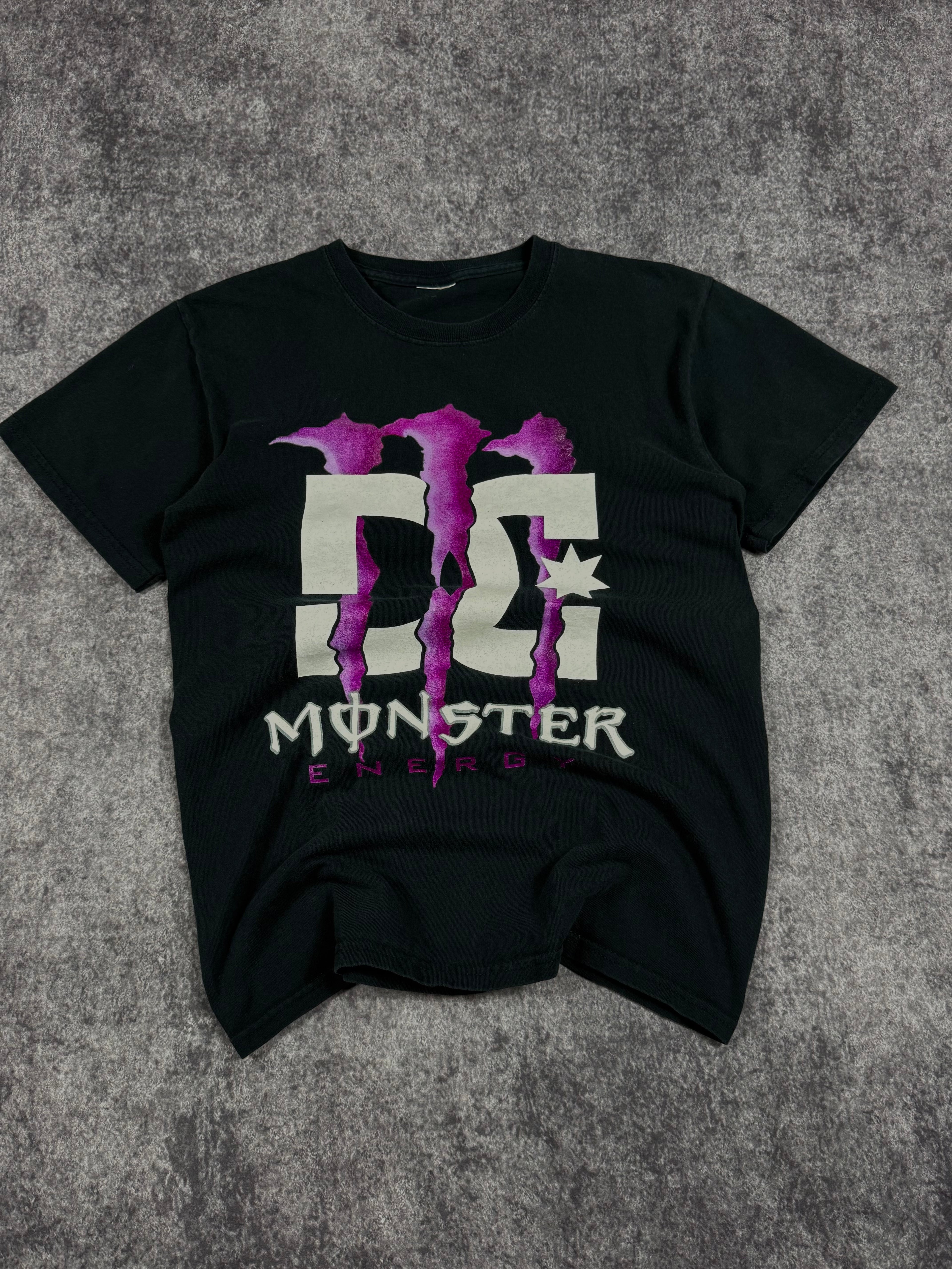 (rare) 2000s dc shoes x monster energy shirt (S)