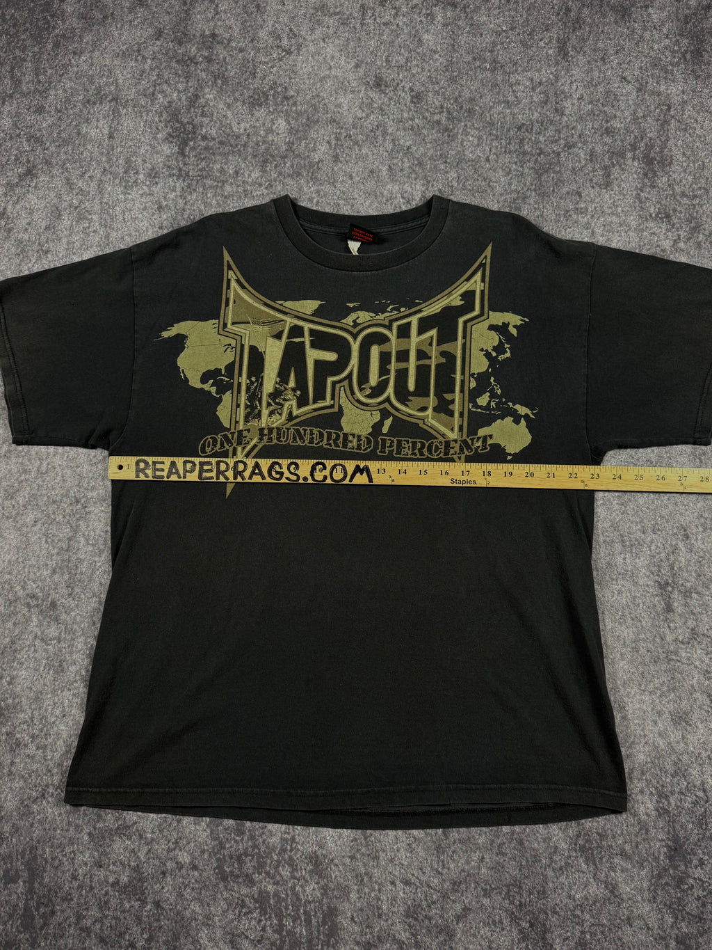 2000s tapout shirt (XL)