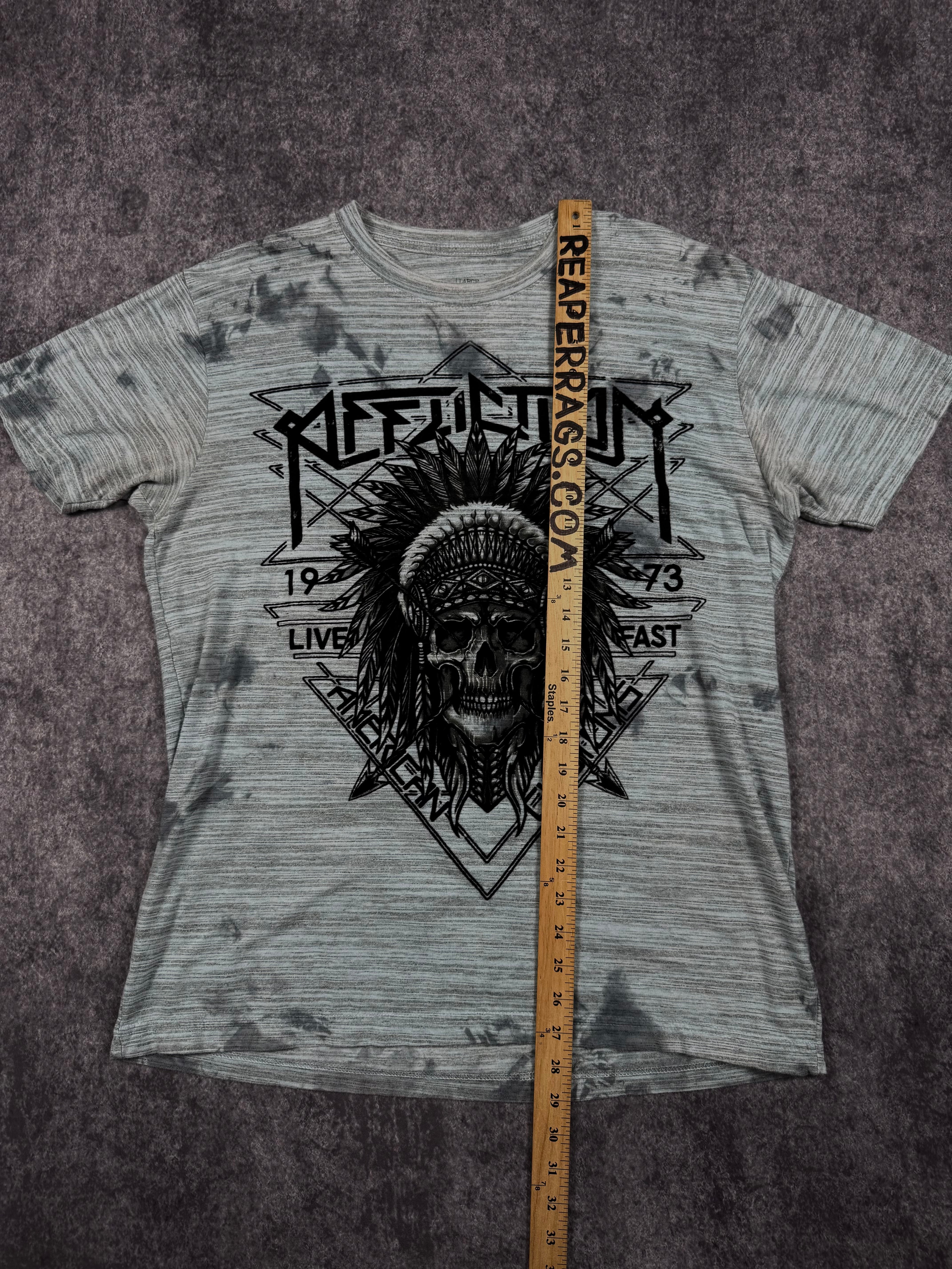 2000s affliction shirt (L)