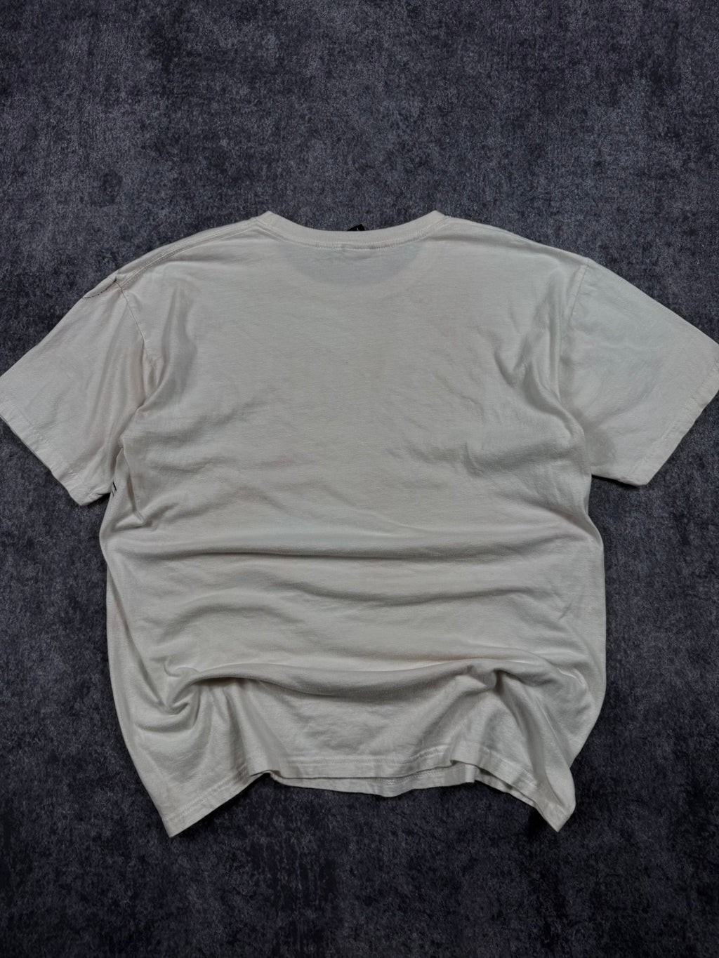 (rare) 2000s tapout shirt (M)