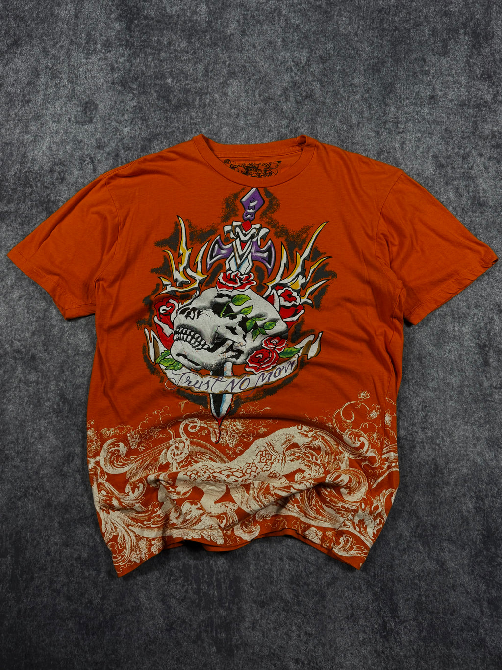 2000s beyond the limit shirt (M)