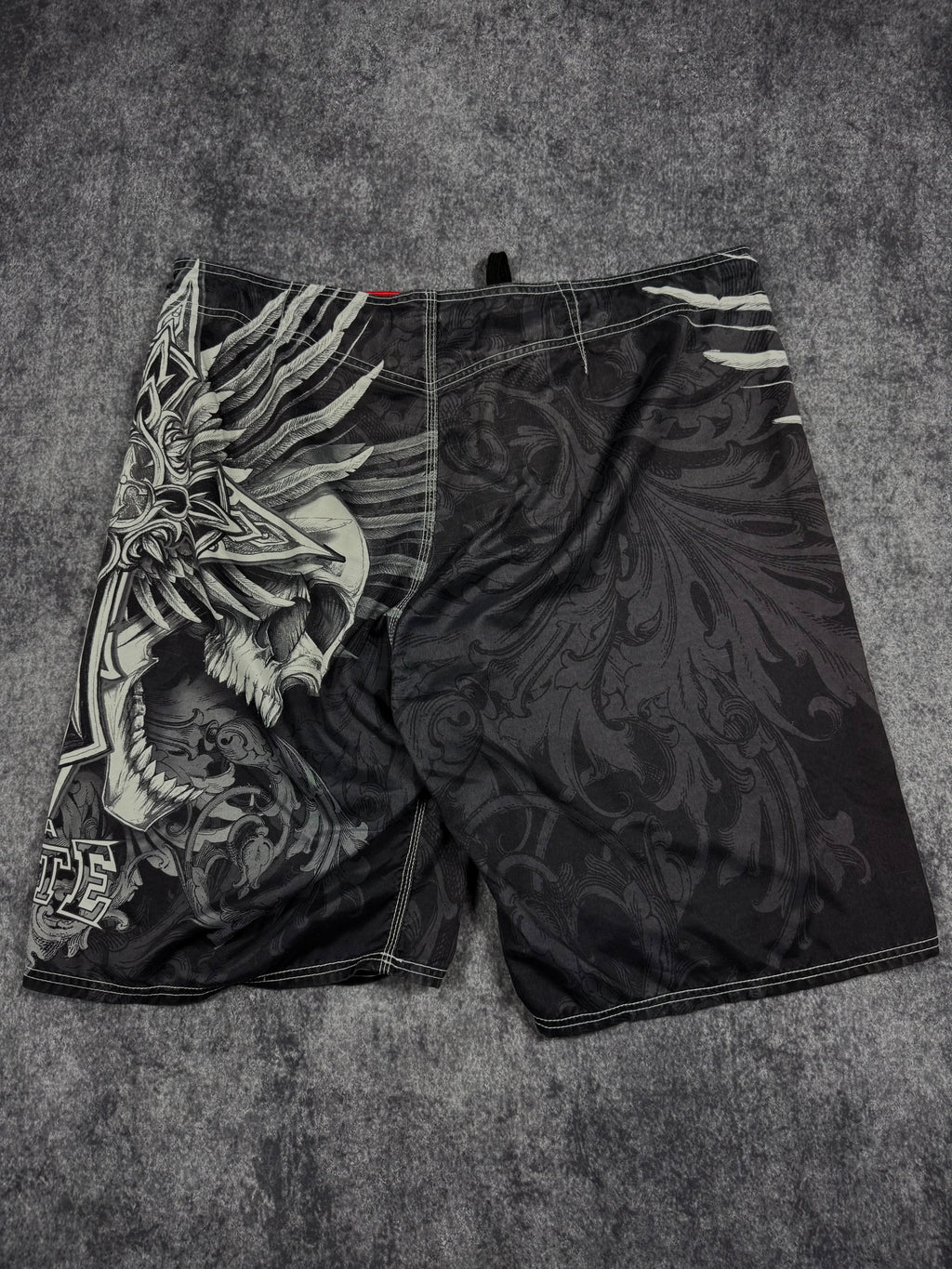 (rare) 2000s mma elite board shorts (40)