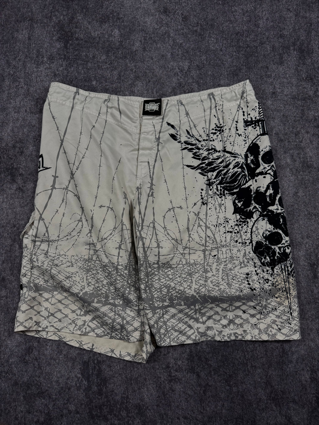 (rare) 2000s mma elite board shorts (40)
