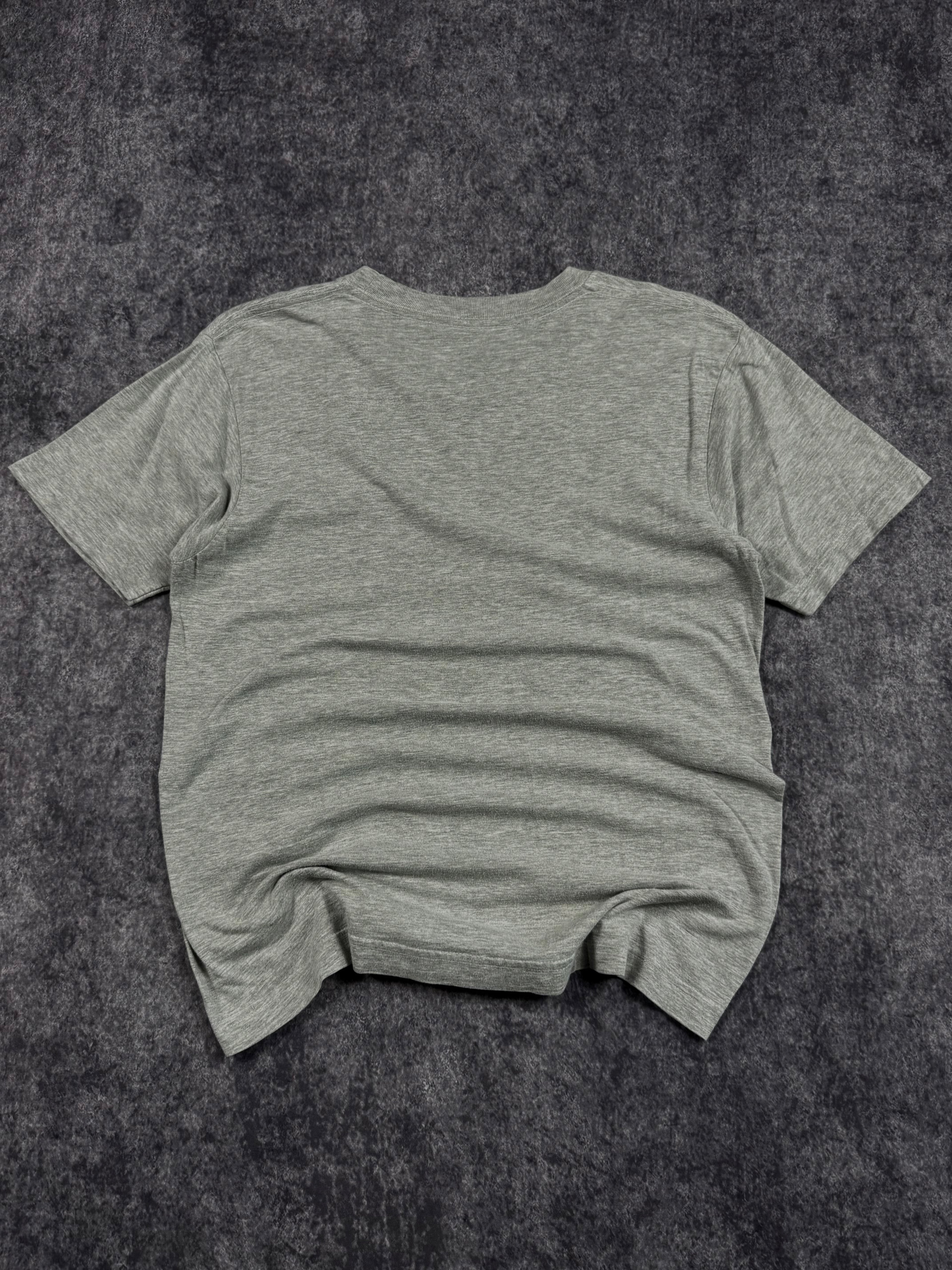 2000s tapout shirt (S)