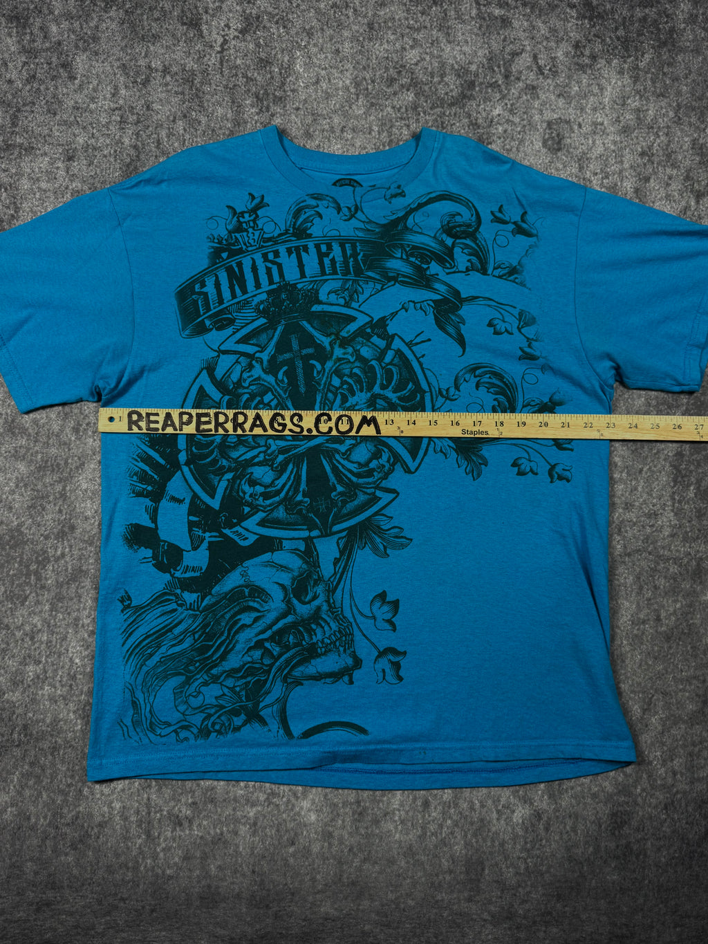 (rare) 2000s sinister shirt (XL)
