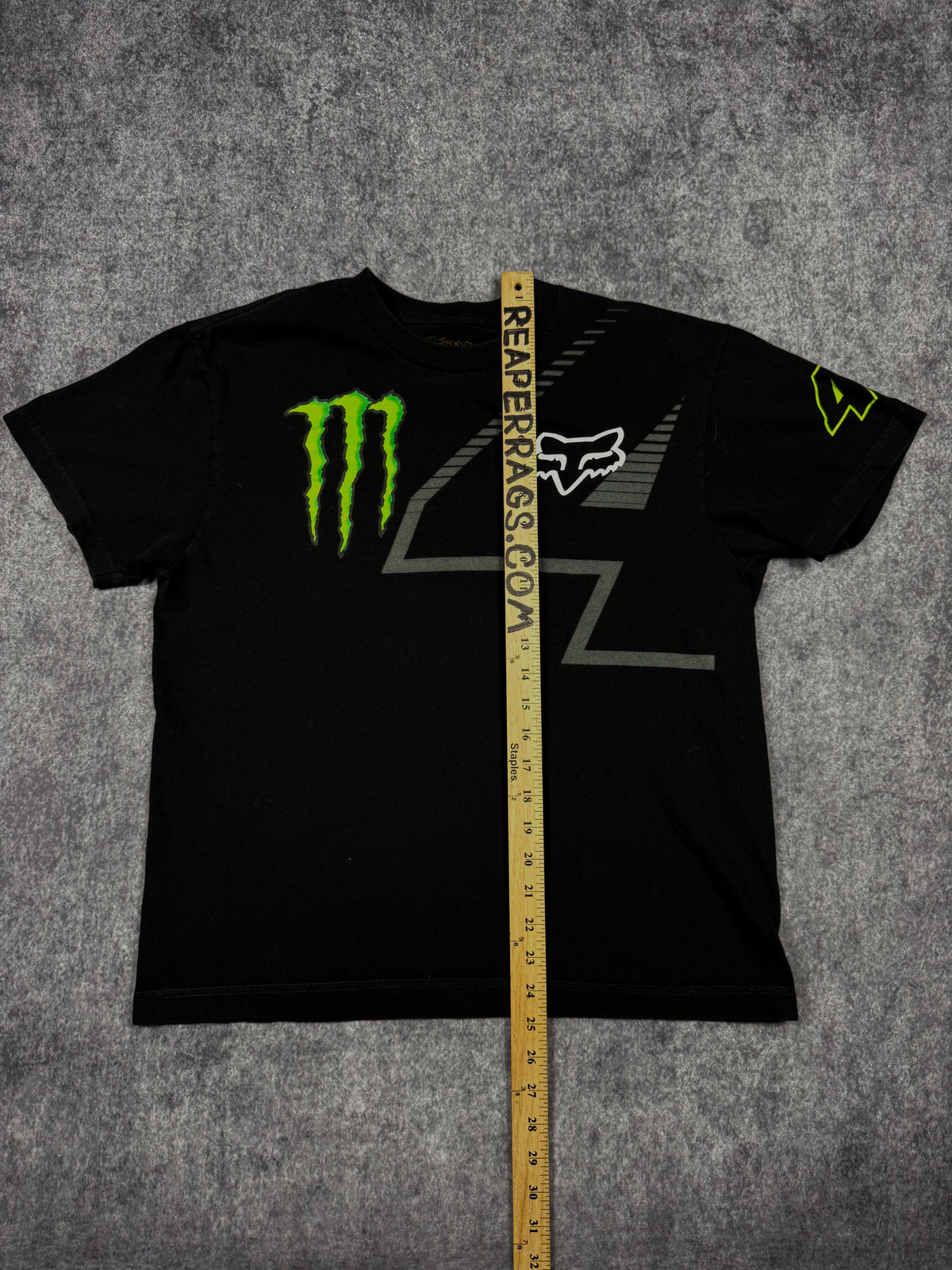 (rare) 2000s monster energy x fox racing shirt (M)