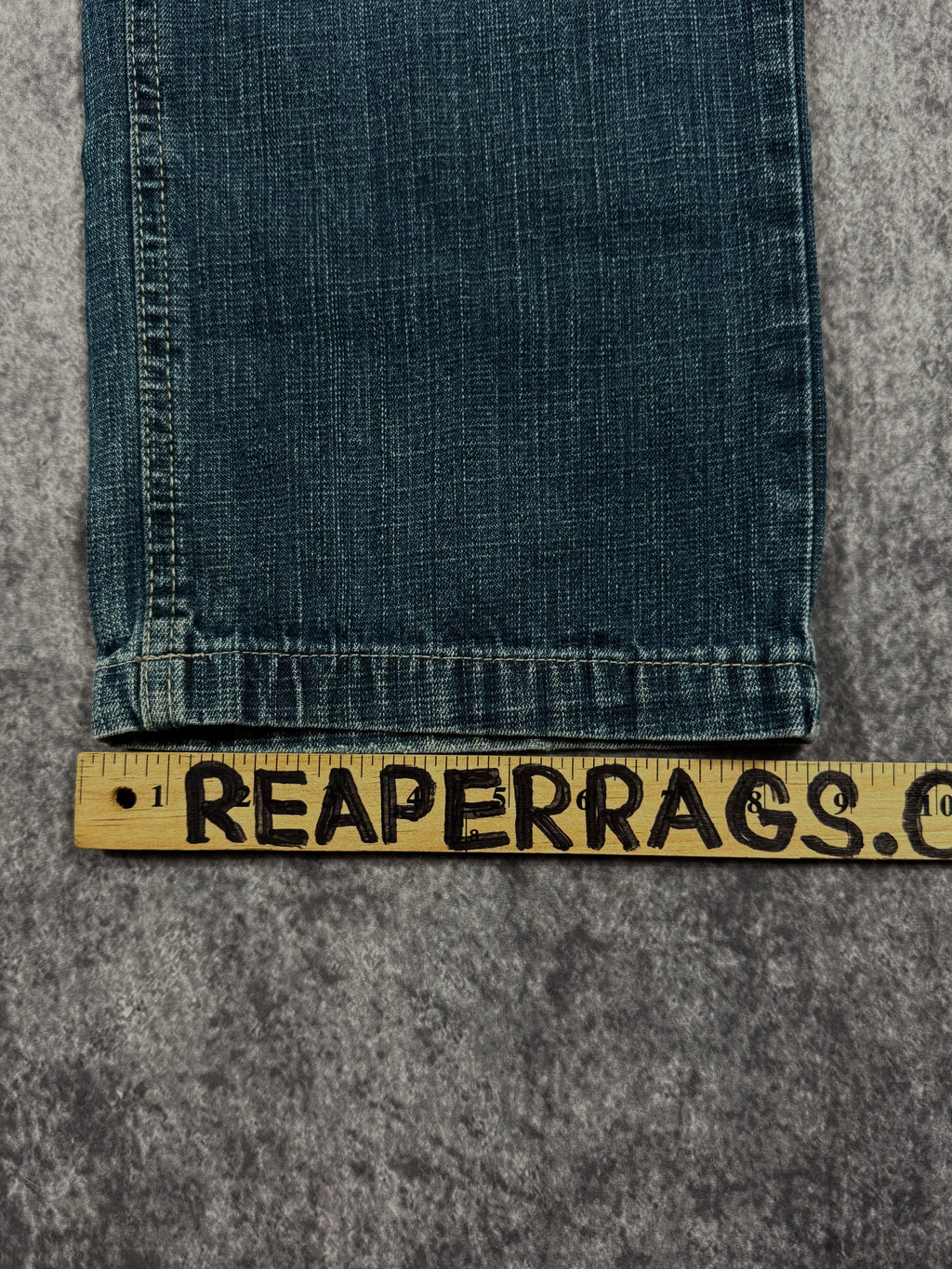 (rare) 2000s southpole jeans (30x30)