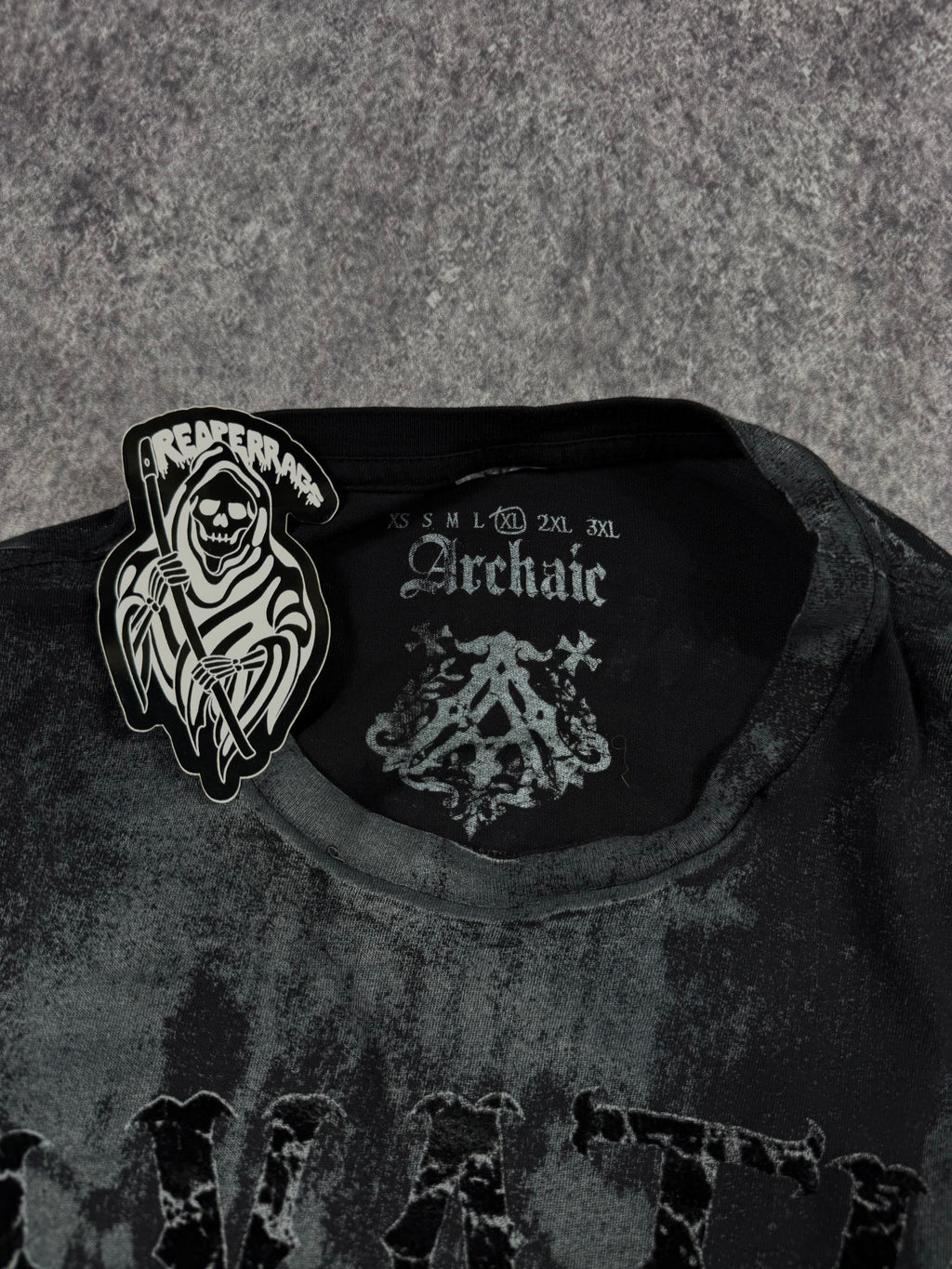 (rare) 2000s archaic shirt (XL)