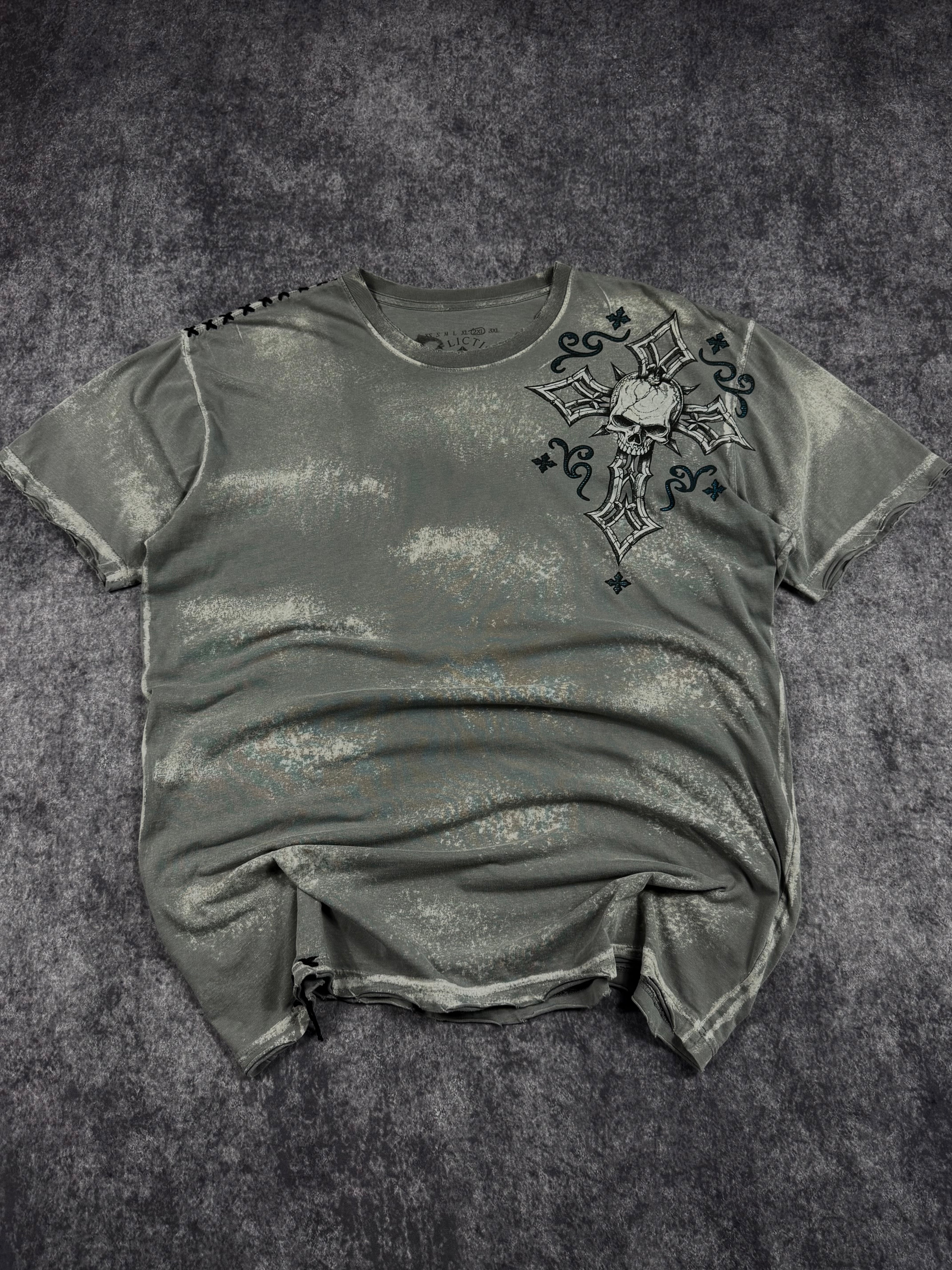 (rare) 2000s affliction chrome shirt (XL)