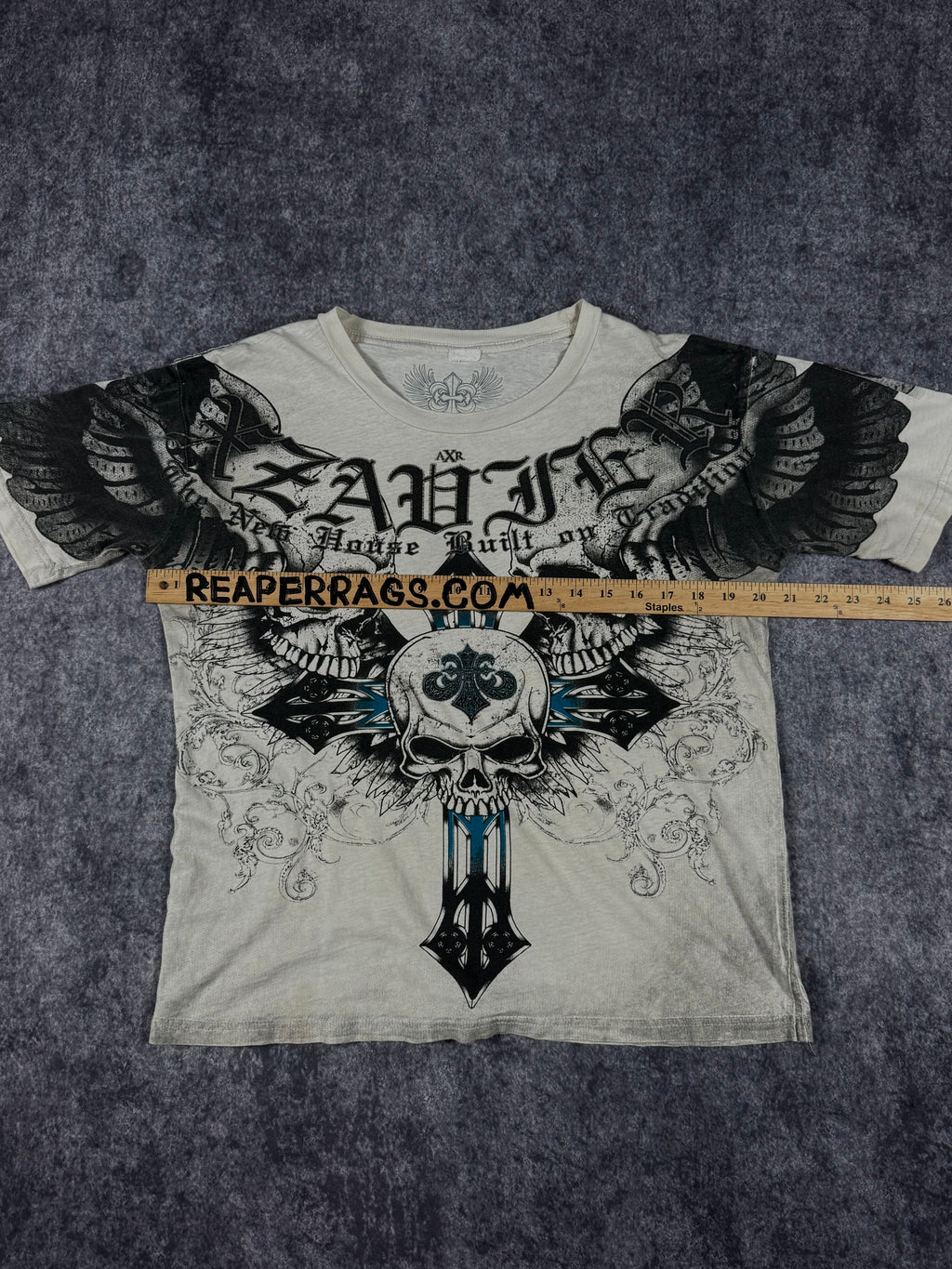 (rare) 2000s xavier shirt (M)