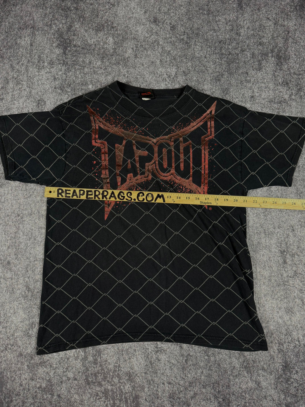 (rare) 2000s tapout chrome shirt (L)