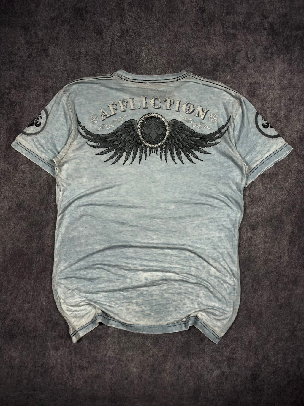 2000s ULTRA THIN AFFLICTION SHIRT (L)