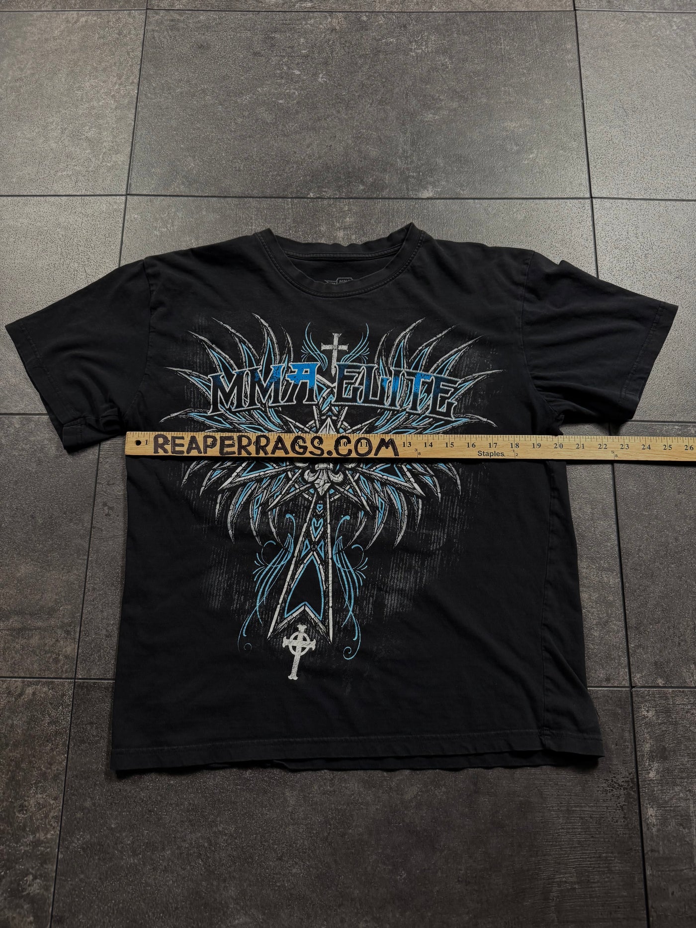 (rare) 2000s mma elite shirt (M)